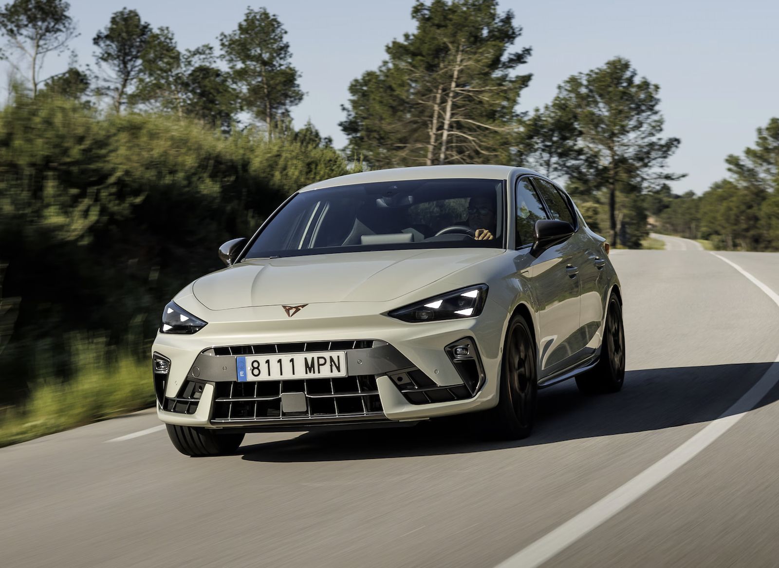 Los Cupra Formentor, León y Terramar estrenan las versiones Beyond