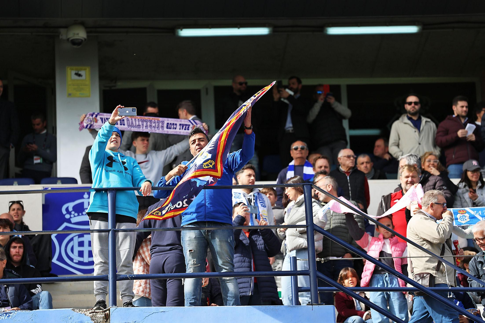 Ambiente en las gradas del Recreativo de Huelva vs AD Ceuta FC