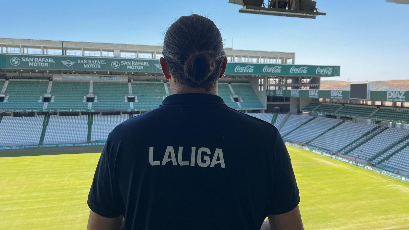 Un operario de LaLiga, en la evaluación de El Arcángel.