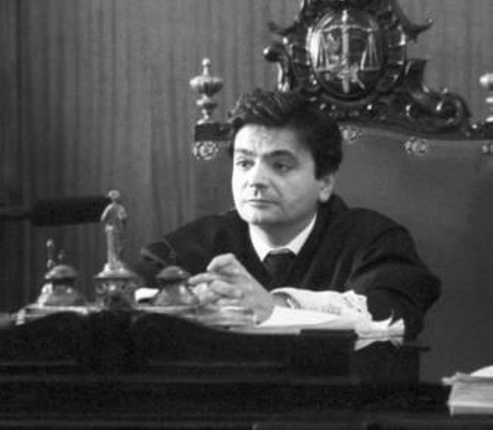 El titular del juzgado de lo Penal número 1 de Sevilla, Rafael Tirado, celebra un juicio en una imagen de archivo.