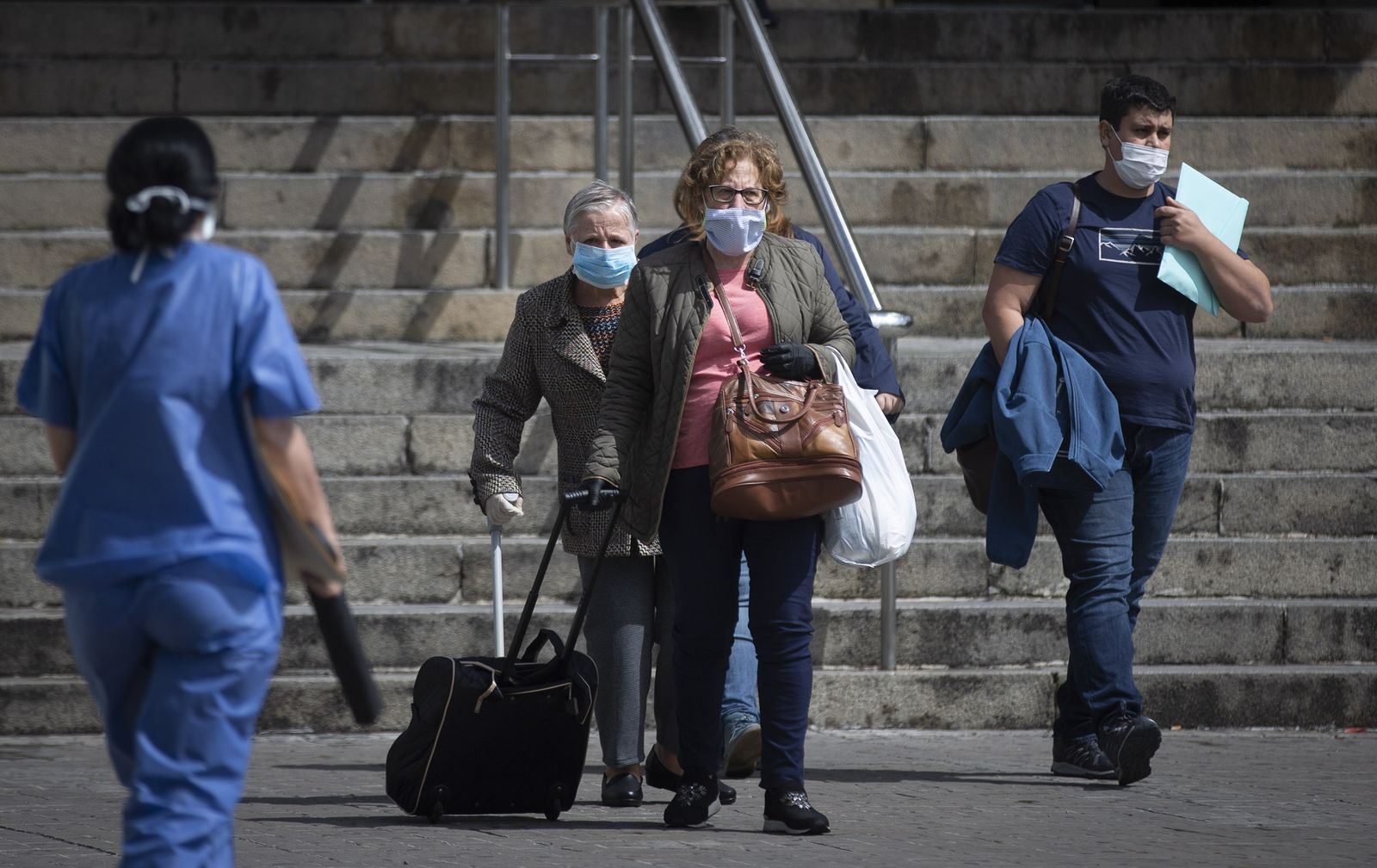 En el transporte público, esta semana se ha ido retomando la actividad.