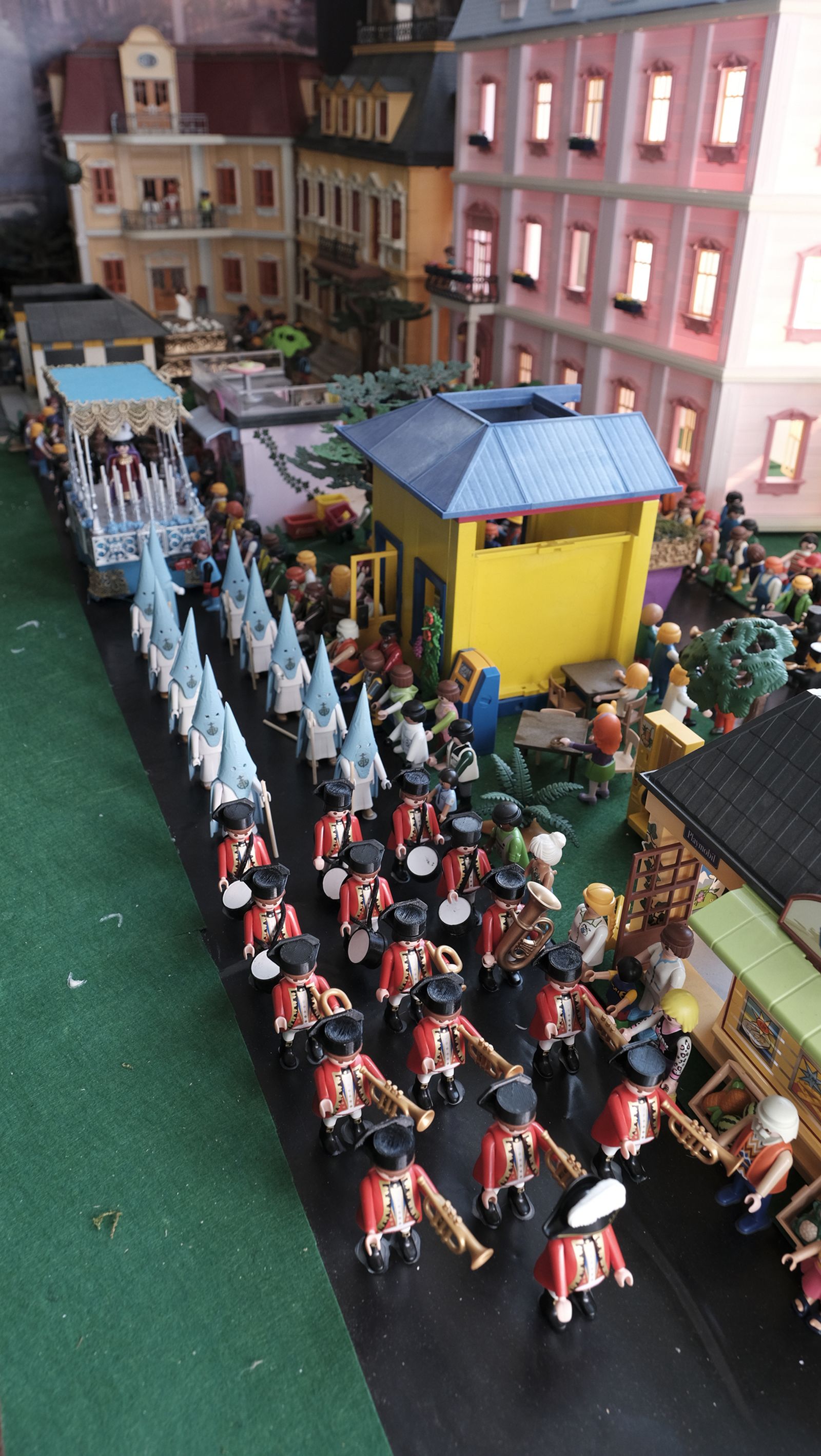 Inauguración de la exposición de playmobil de semana santa de Almería