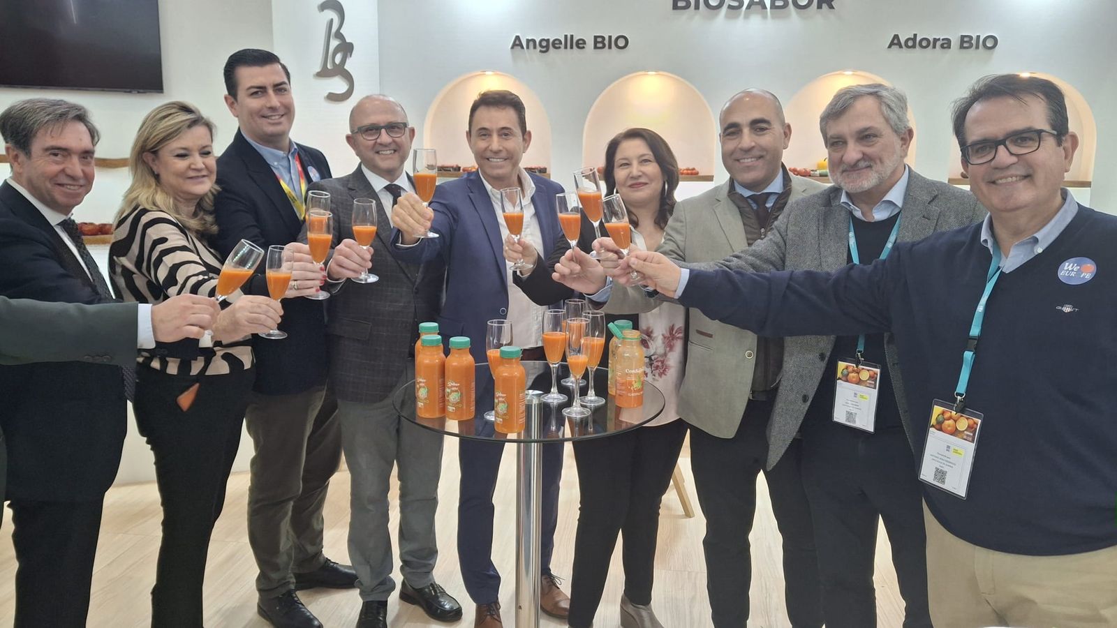 Brindis institucional.