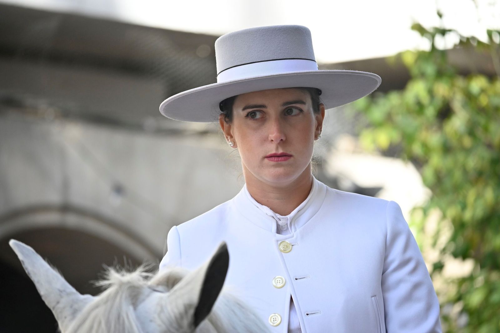 Imágenes de los peregrinos de la Hermandad de Emigrantes en su salida por las calles de Huelva