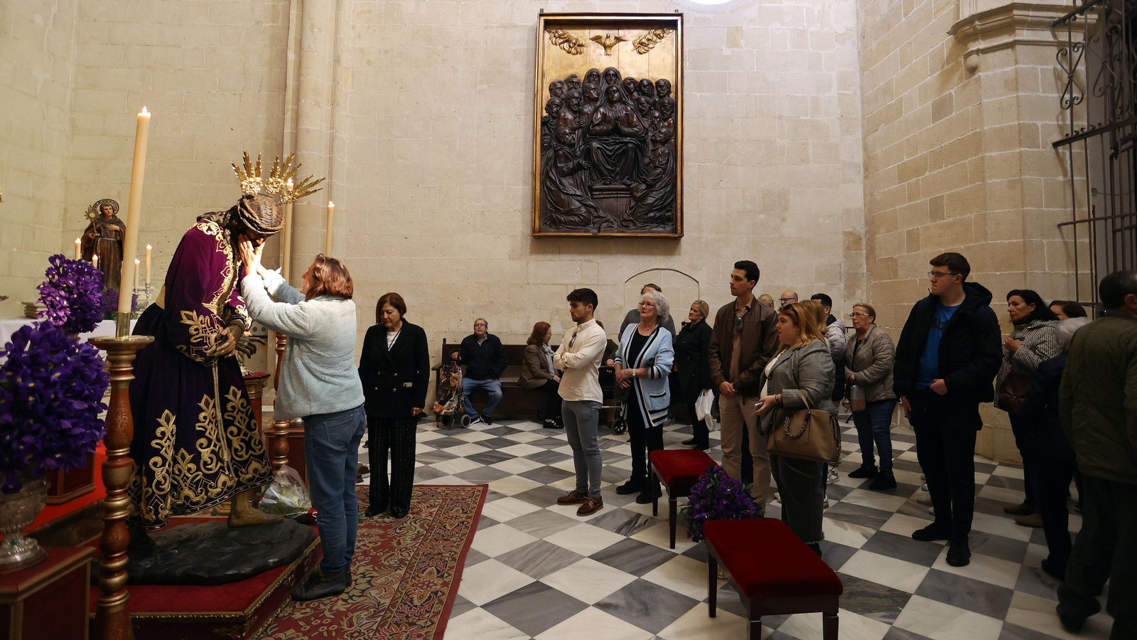 Besamanos y besapies del Miércoles de Ceniza en Jerez Besamanos y besapíes del miércoles de ceniza en Jerez