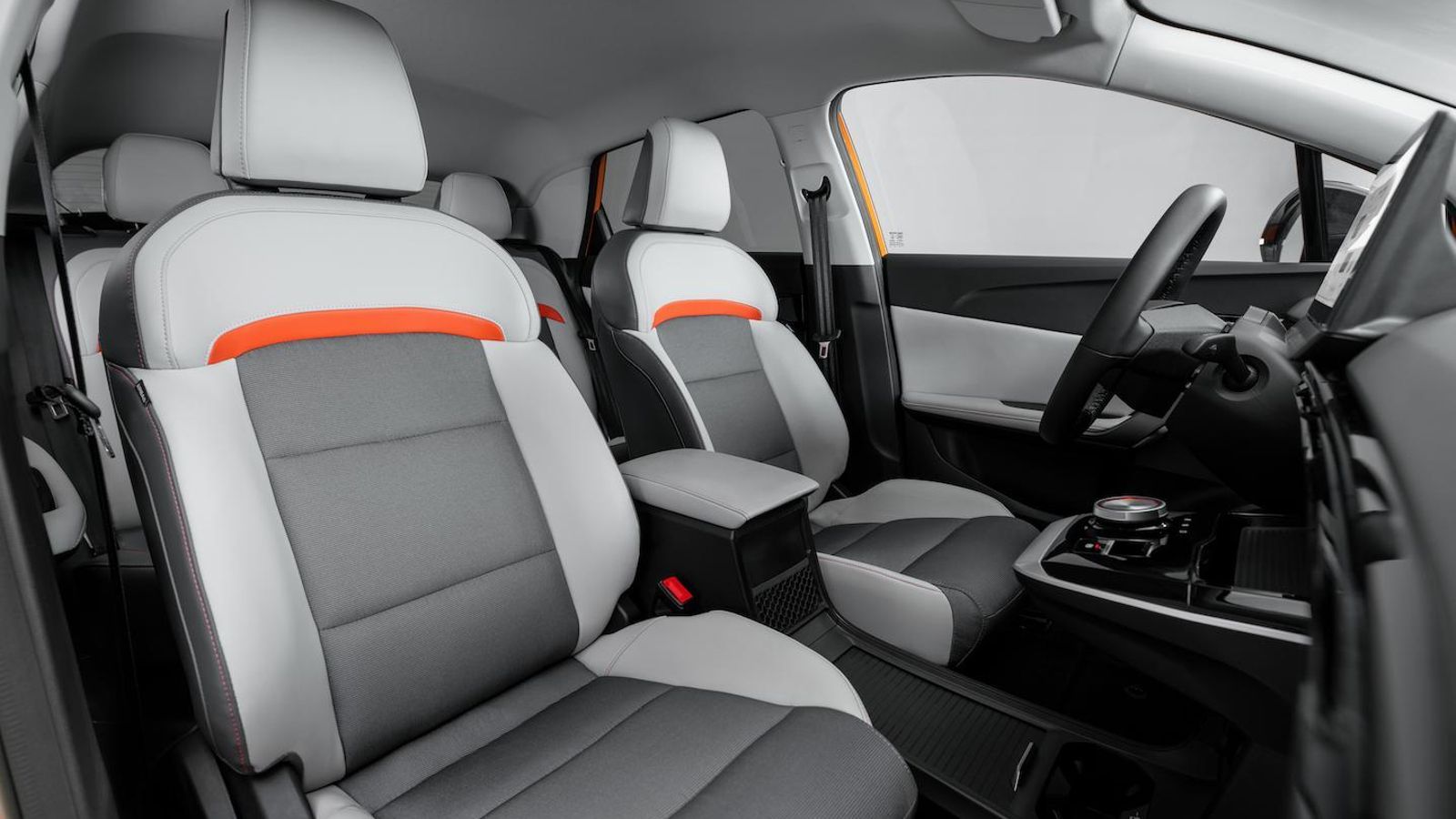 En el nivel Luxury existirá la posibilidad de reemplazar la tapicería de tela por una de cuero.