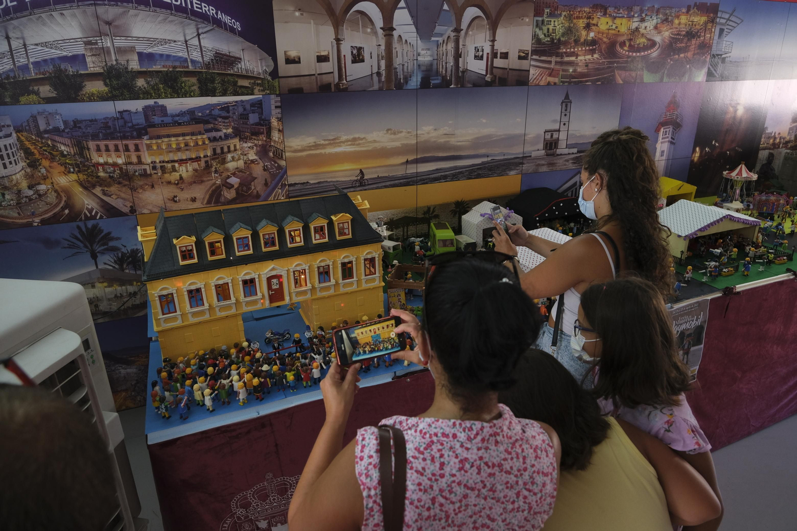 Fotogalería de los playmobil en la Feria de Almería.