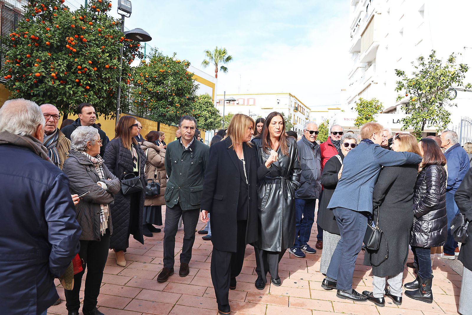 Las fotografías del emotivo adiós a Natividad de la Torre, la abuela onubense fallecida en Adamuz