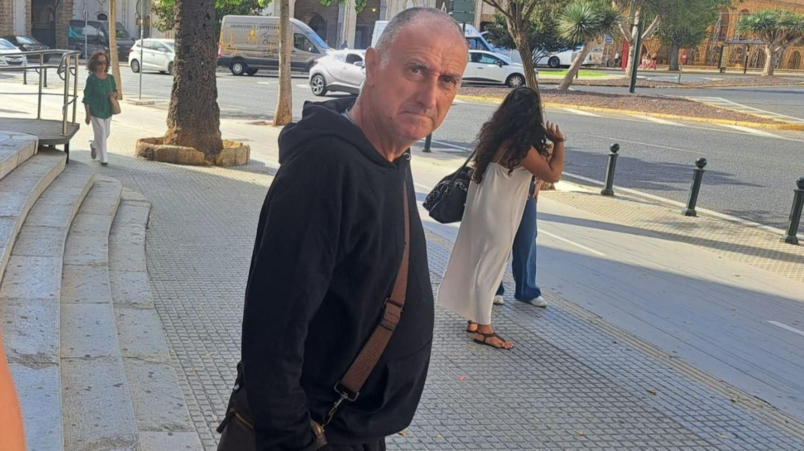 El acusado, a su salida de la Audiencia de Cádiz.