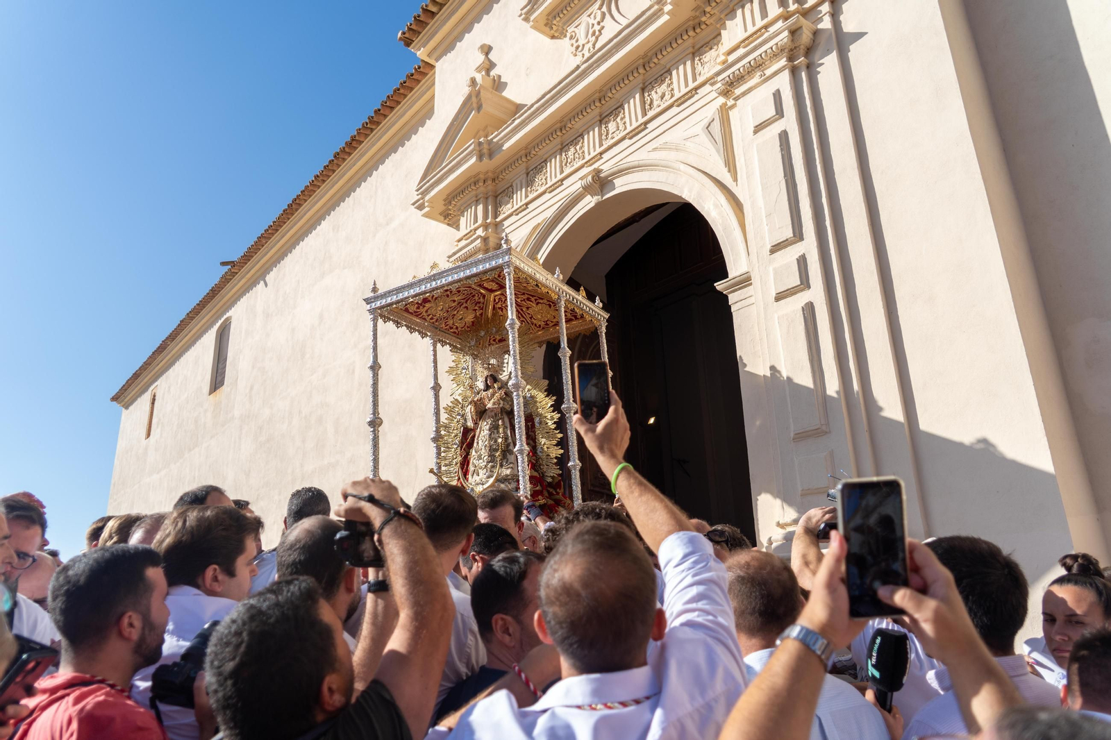 Magna Mariana Huelva 2025: Imágenes de la Virgen de Montemayor en su traslado