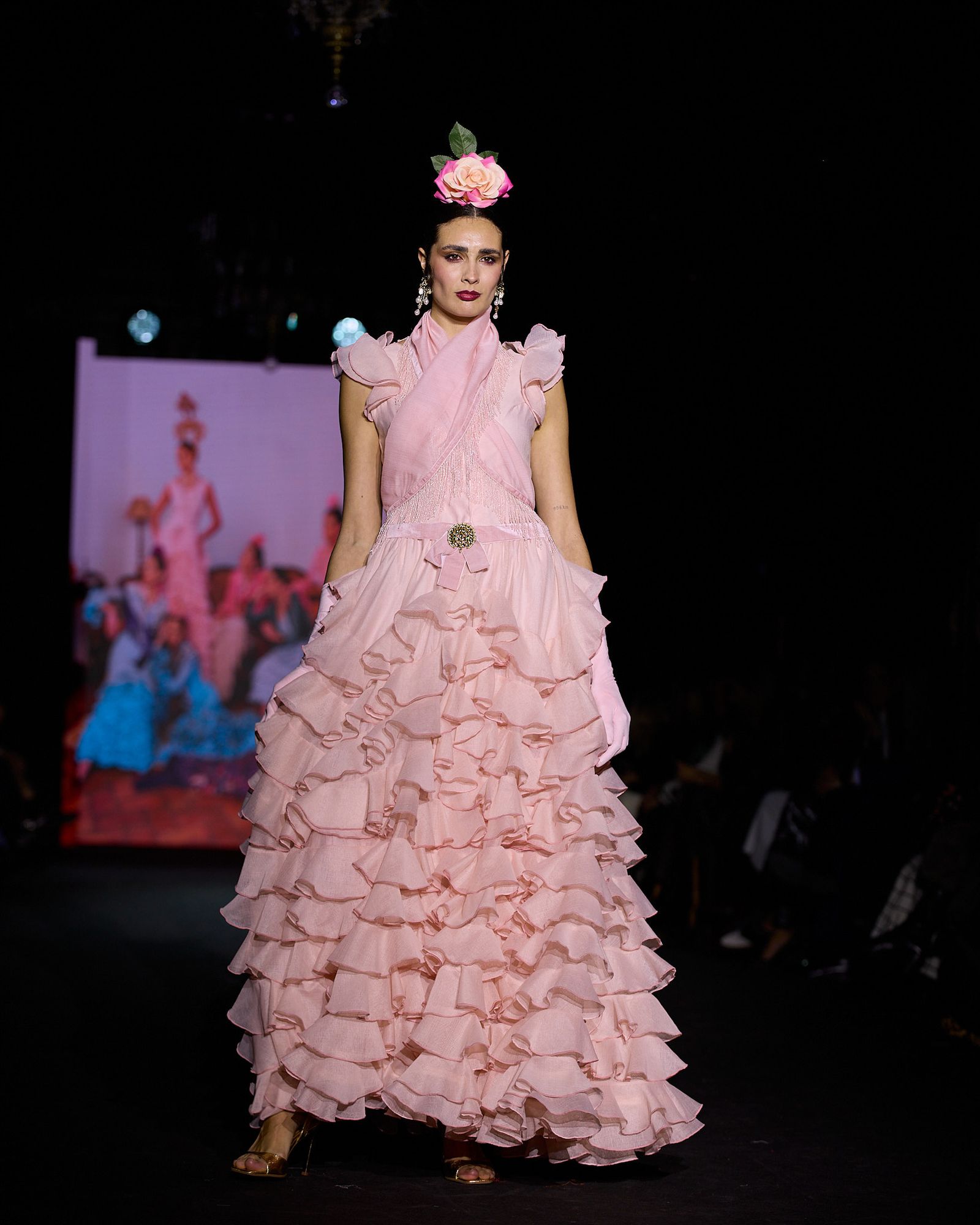 El desfile de flamenca Pol Núñez en We Love Flamenco 2026, todas las fotos