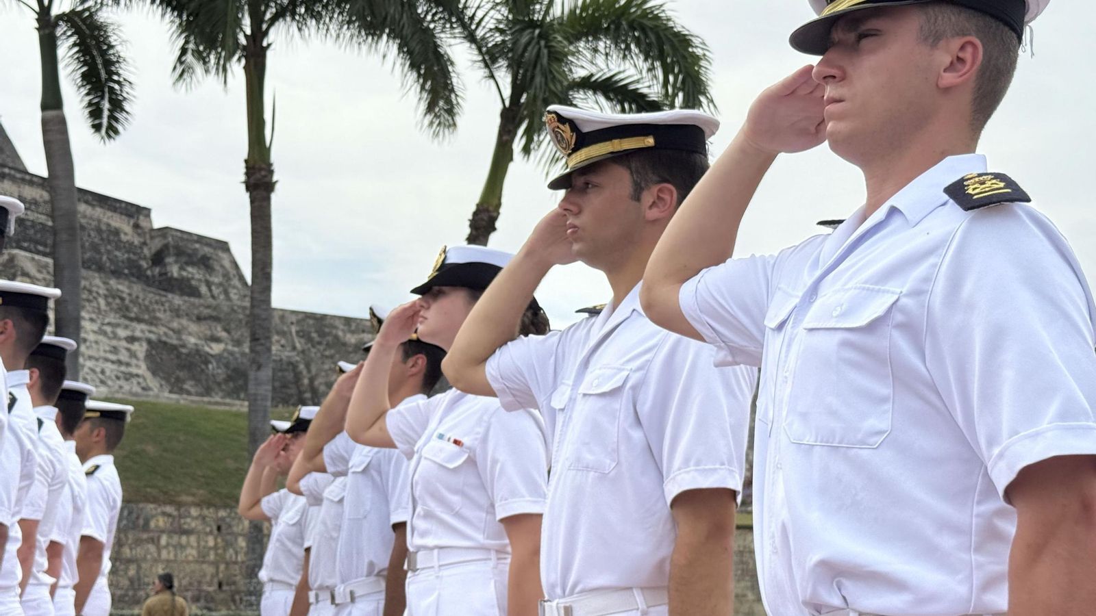 La Princesa Leonor con sus compañeros en el homenaje a Blas de Lezo en Cartagena de Indias.