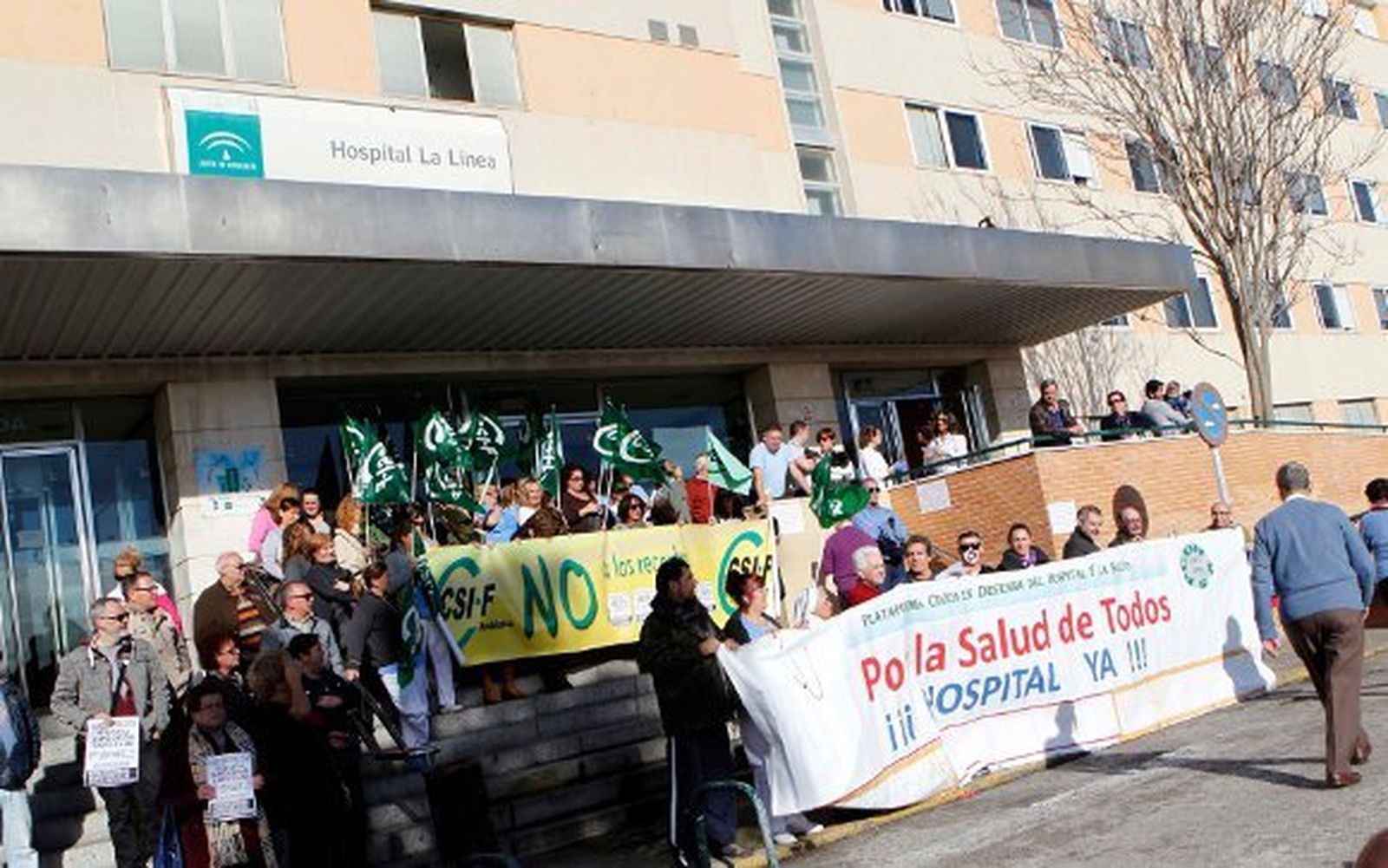 Empleados de limpieza del hospital protestan por la falta de personal