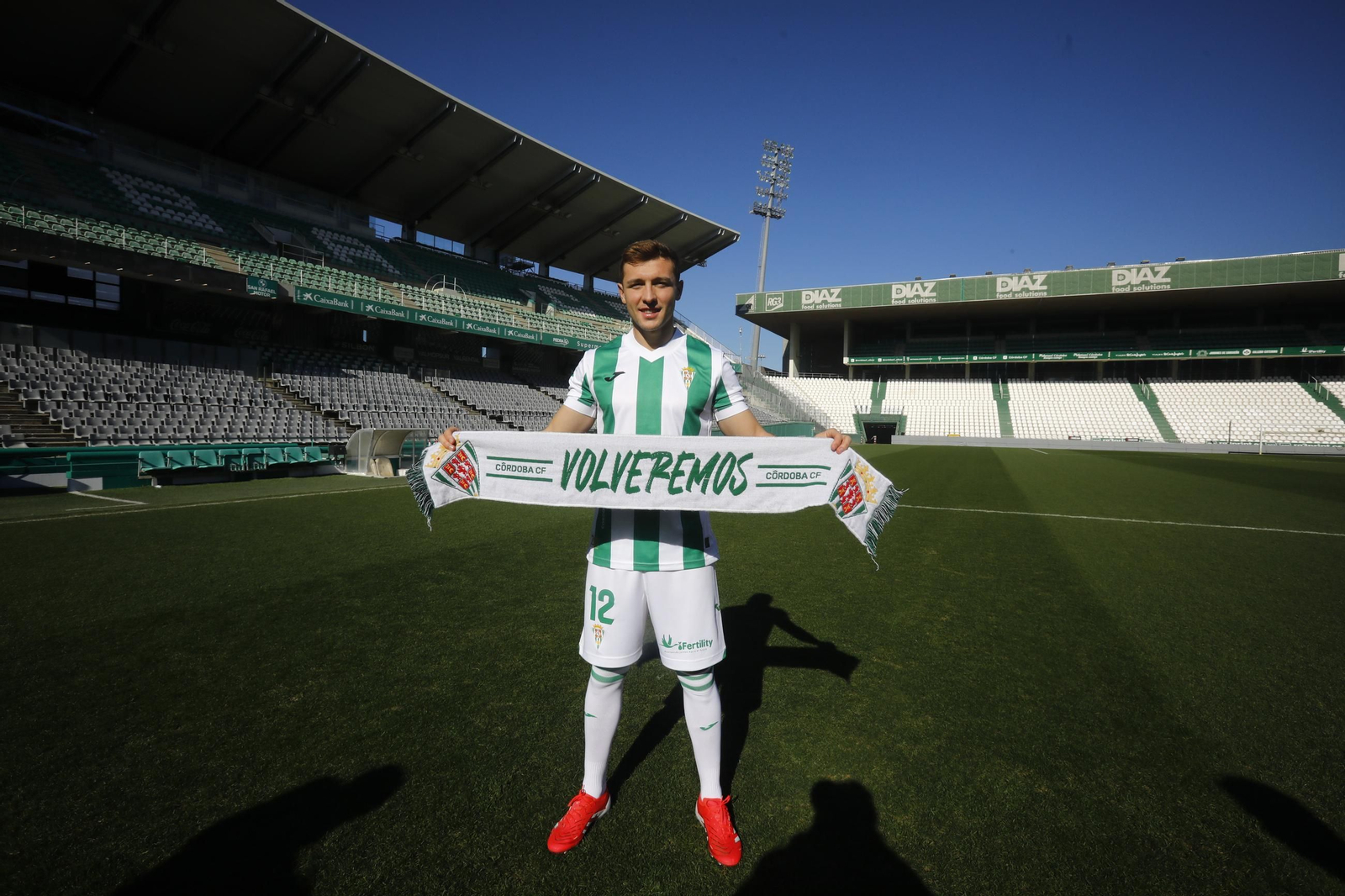 Las mejores fotos de la presentación de Del Moral como jugador del Córdoba aCF
