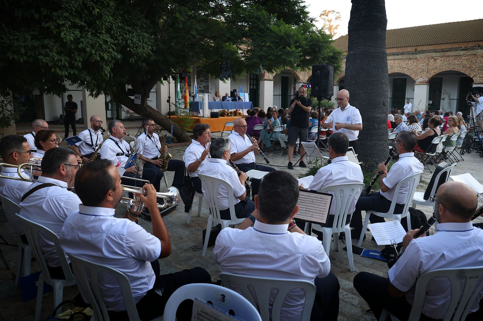 Imágenes del pregón de José Luis Pons en 'La Velada de Santa Ana' de El Matadero