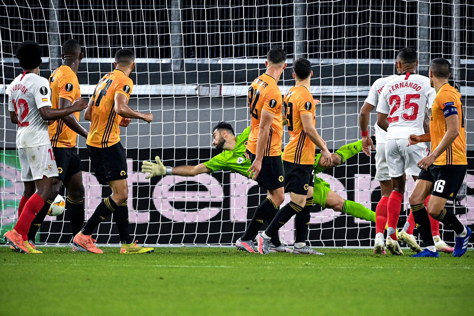 Las imágenes del Wolverhampton-Sevilla