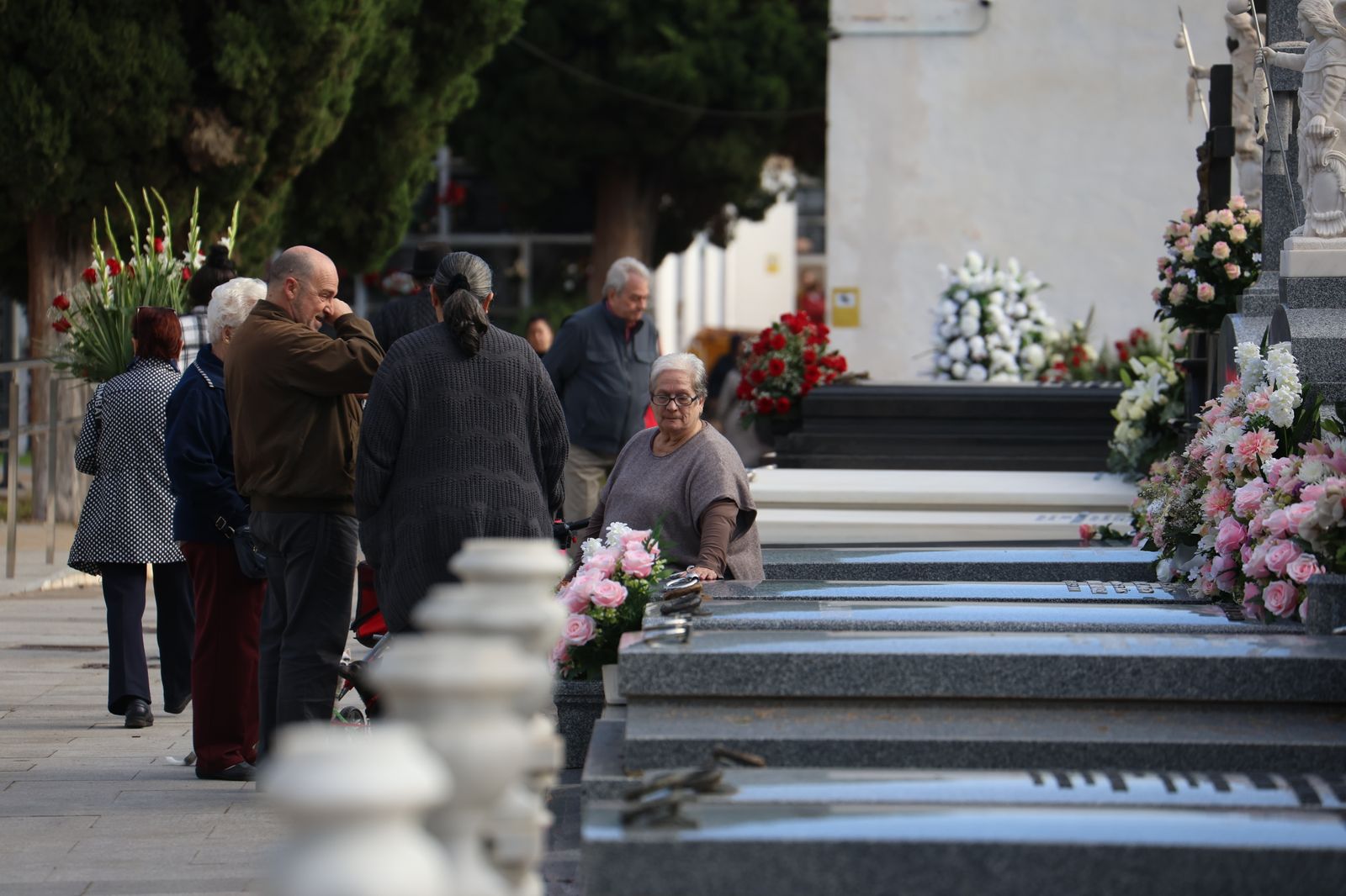 Las imágenes del día de Todos los Santos en el cementerio de San Rafael de Córdoba