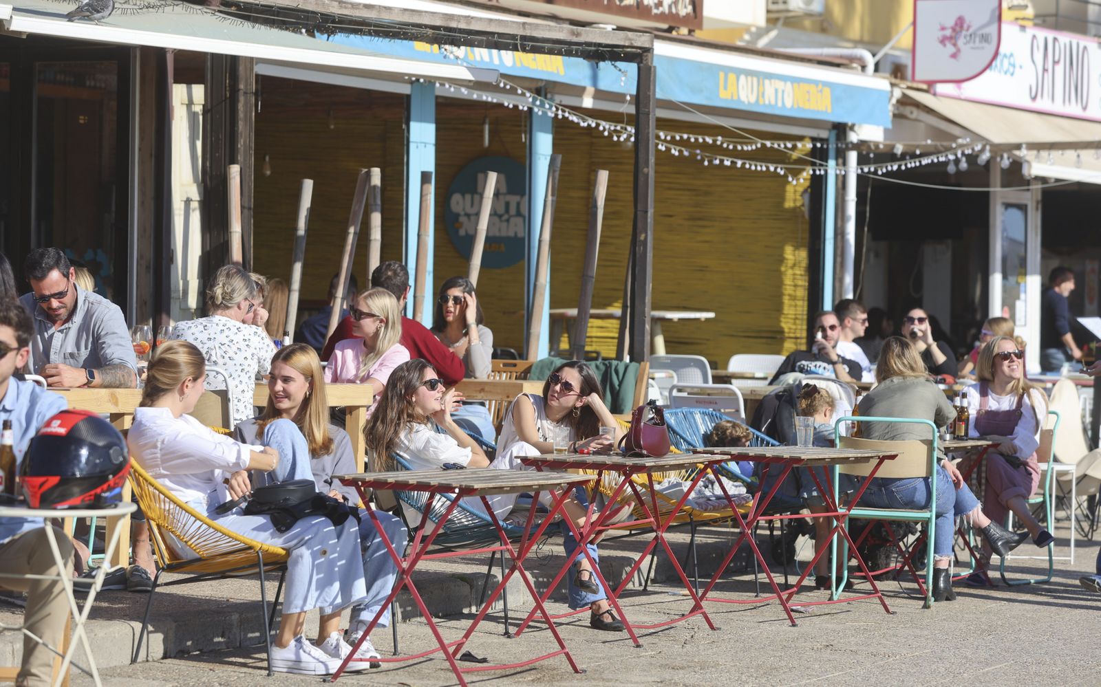 El buen tiempo acompaña a Málaga de camino a la Nochevieja (fotos)