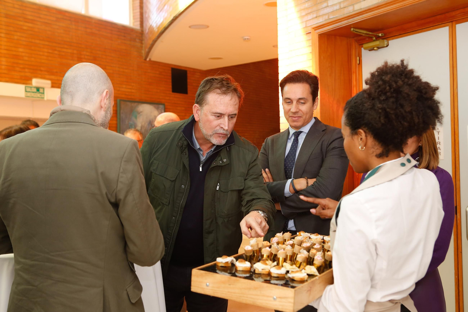 Las fotos del desyuno-coloquio "Brexit: repercusiones socioeconómicas y fiscales en La Línea y el Campo de Gibraltar"