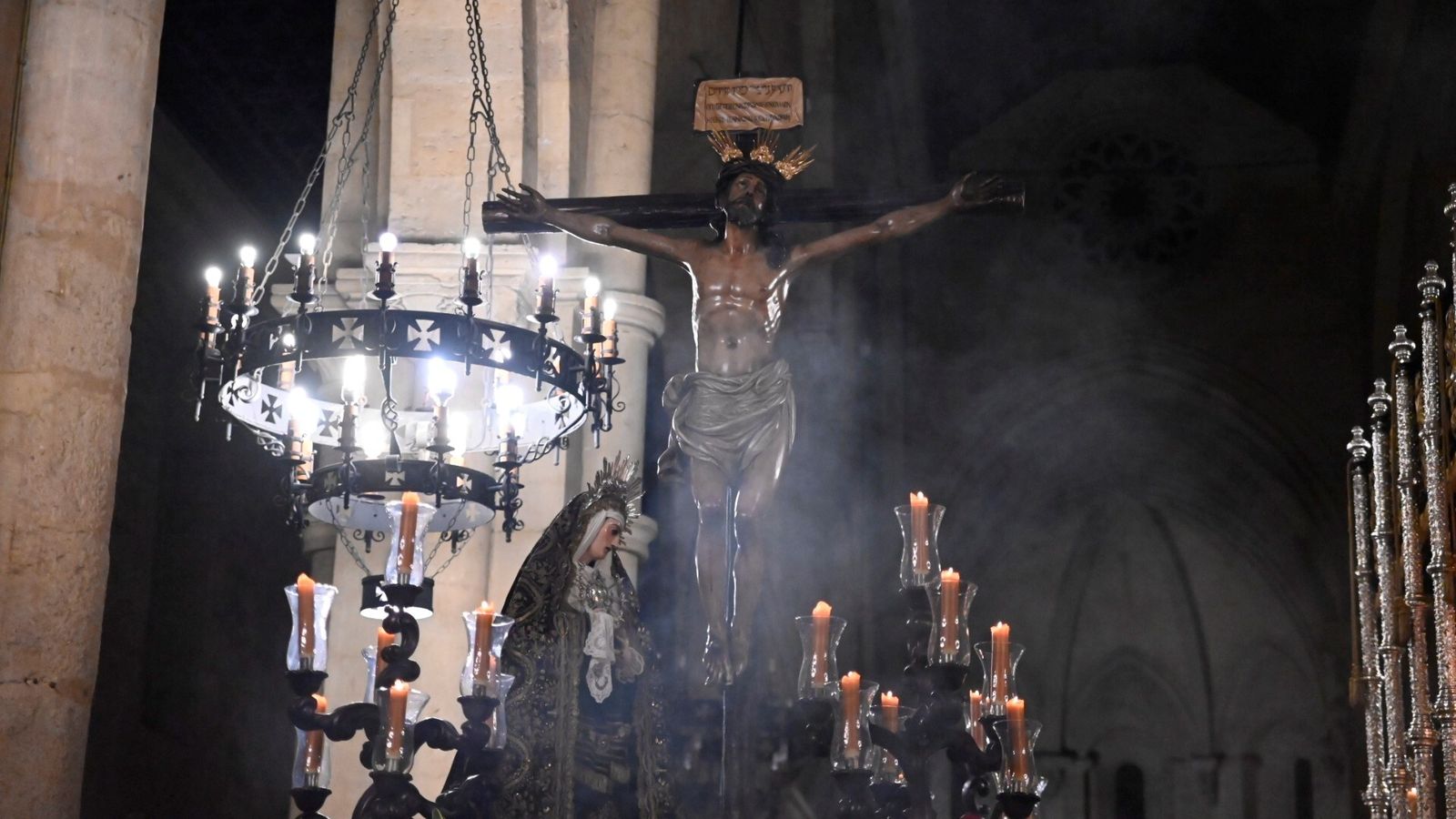 Las mejores imágenes de la hermandad de la Expiración de este Viernes Santo de Córdoba