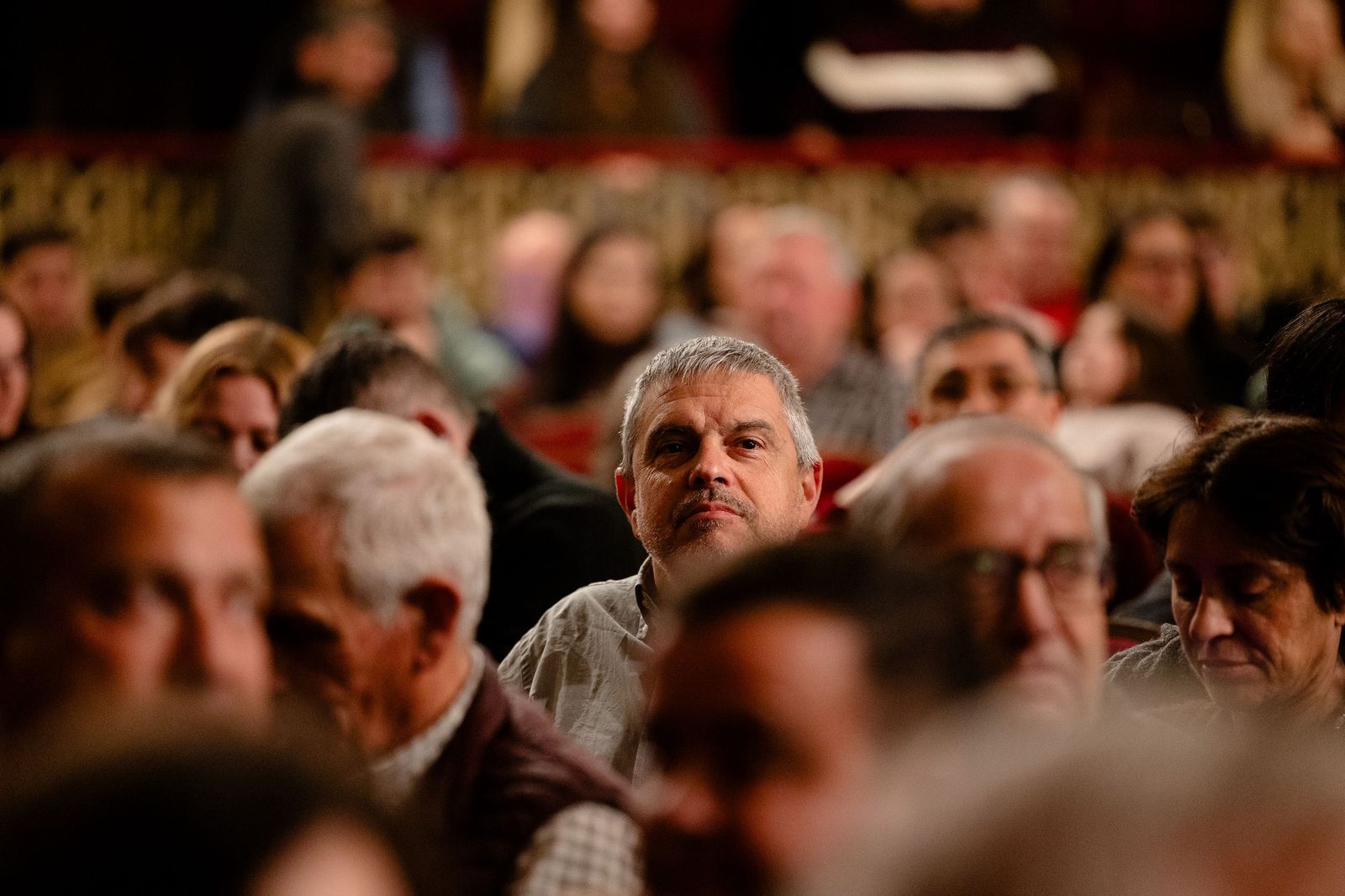 Búscate entre las mejores imágenes de la sexta sesión de cuartos de final del COAC 2026