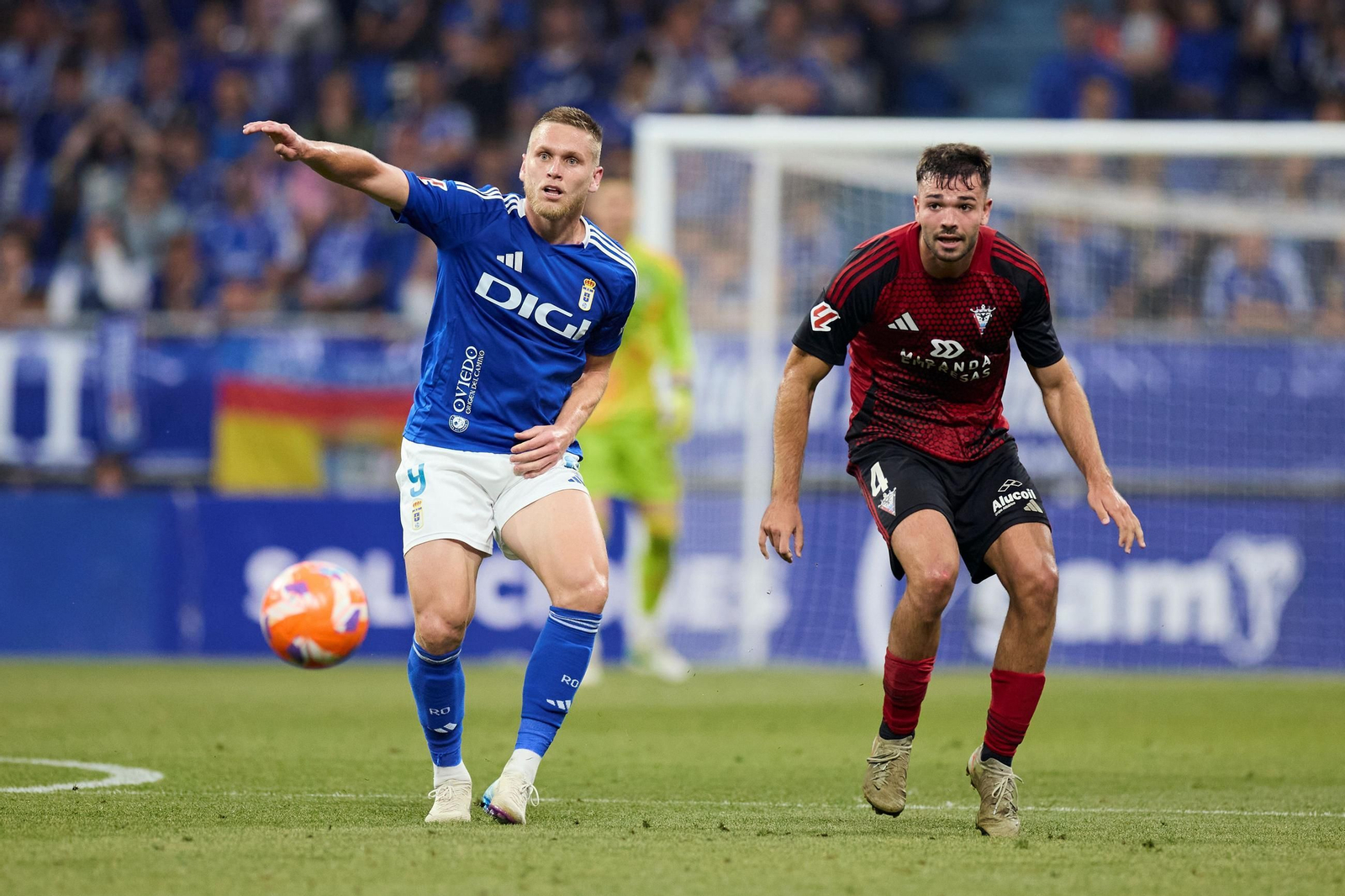Las fotos del ascenso del Oviedo ante el Mirandés