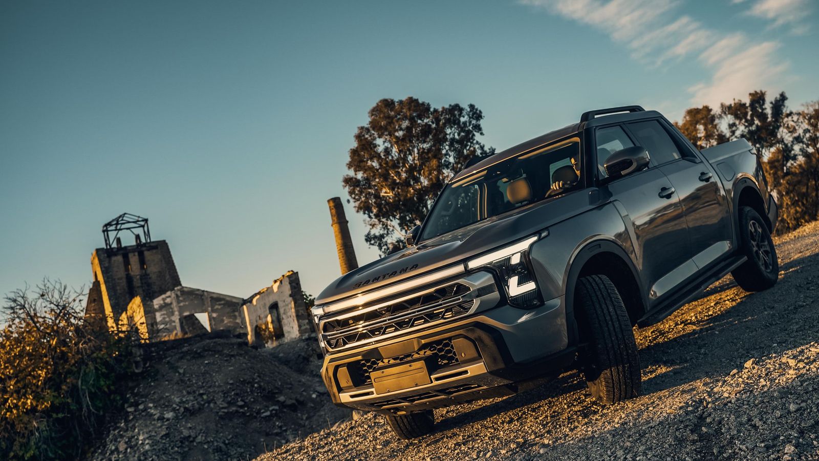 La automovilística ya ha puesto en el mercado dos vehículos 'pick-up' 4x4, uno con motor diésel y otro híbrido enchufable