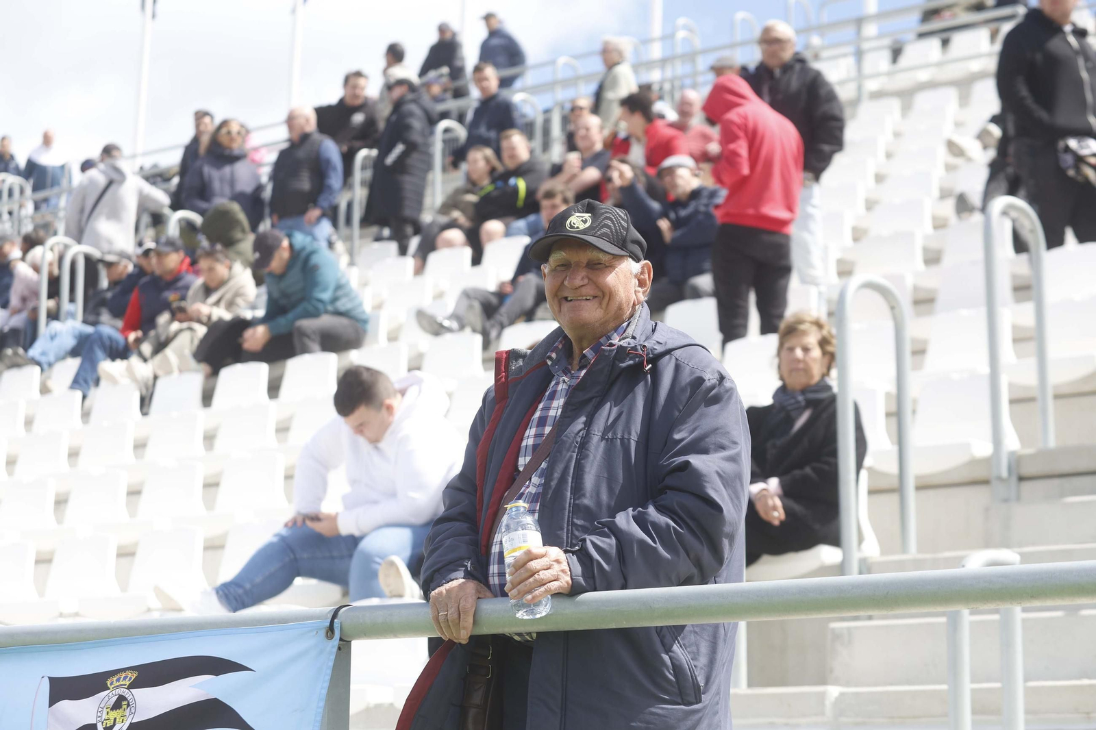 Búscate en el Ciudad de La Línea durante el Balona - Linares