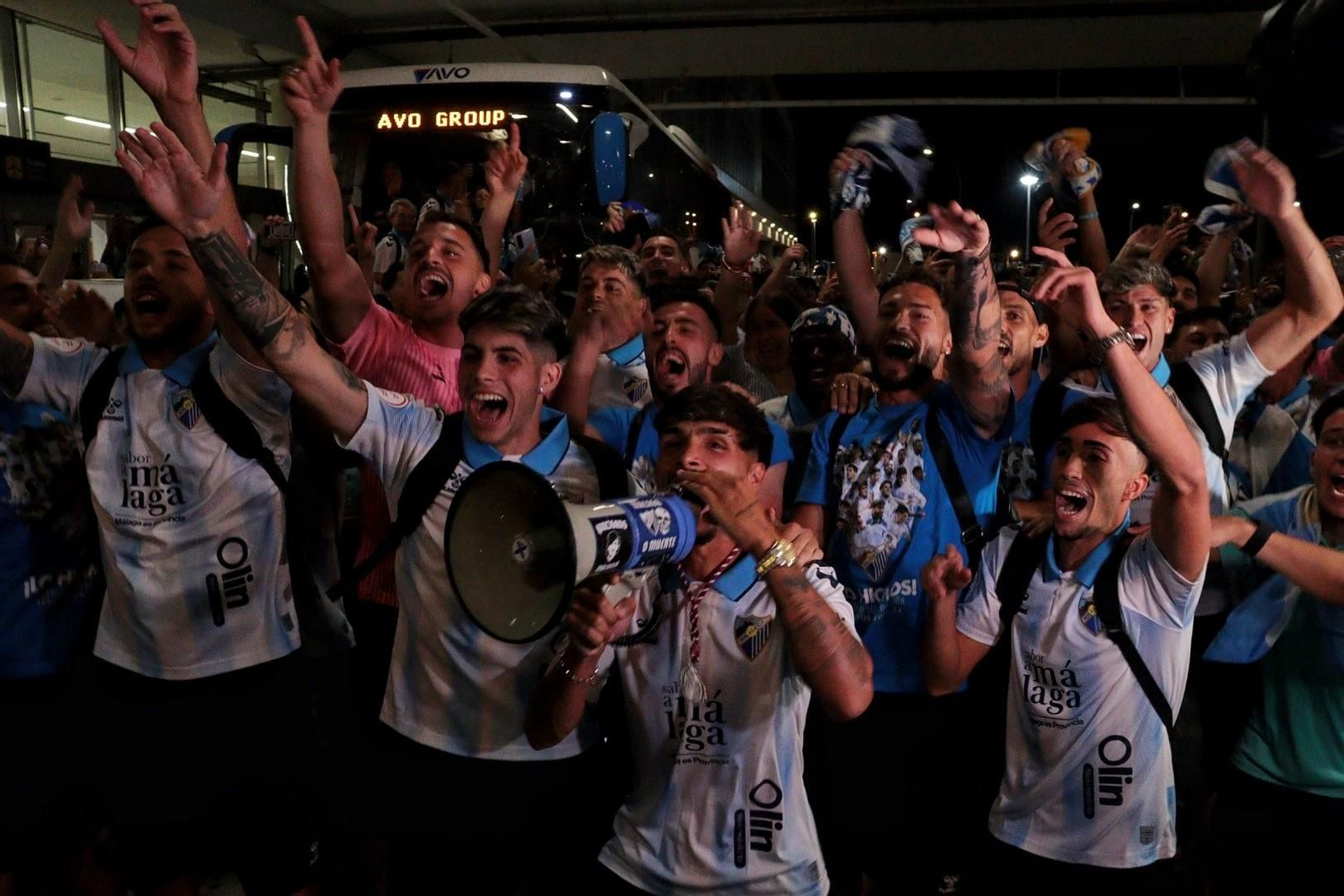 La madrugada interminable con la que Málaga celebró el ascenso