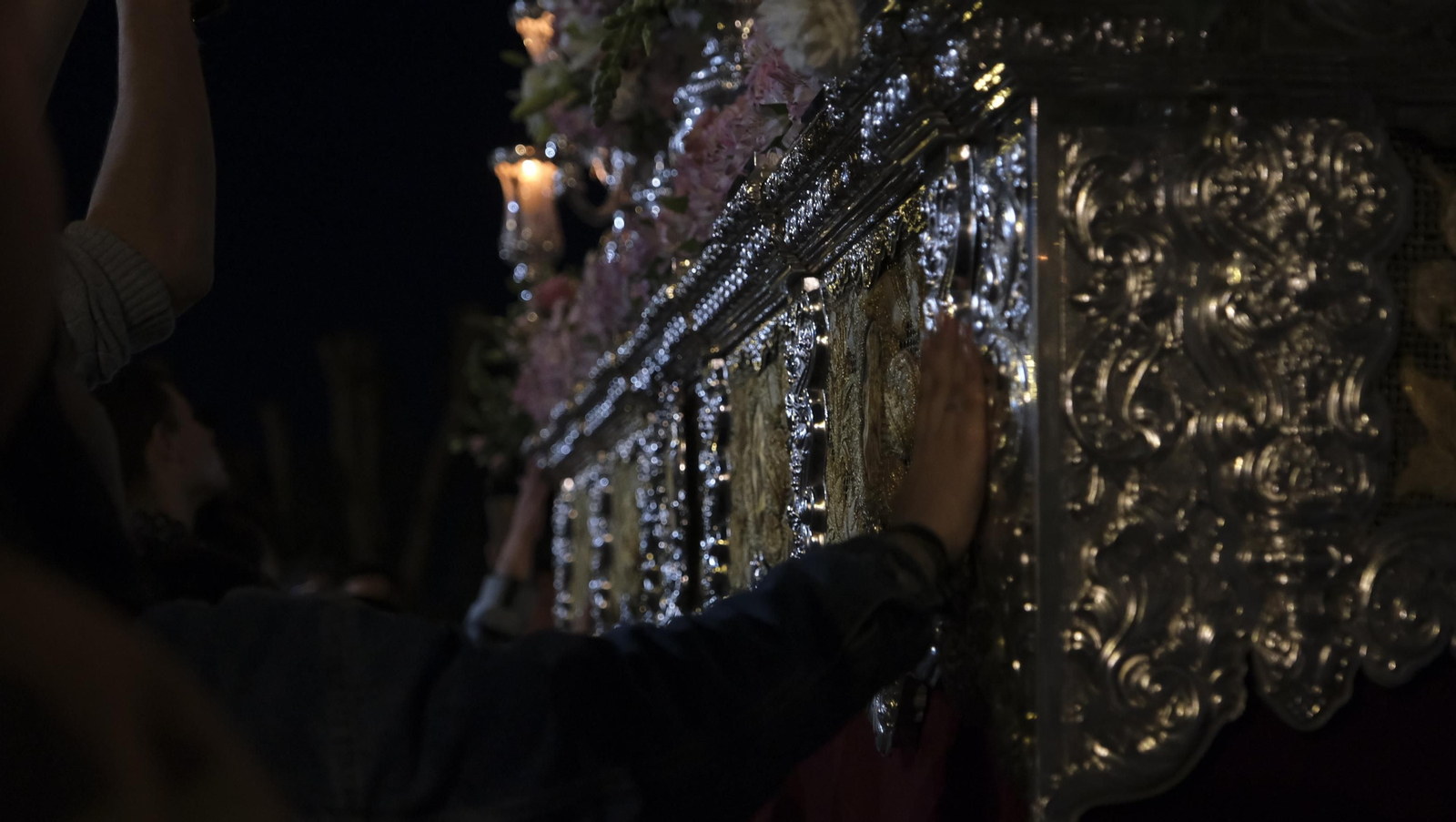 Fotogalería de la procesión de Unidad por el Barrio de Piedras Redondas. Almería