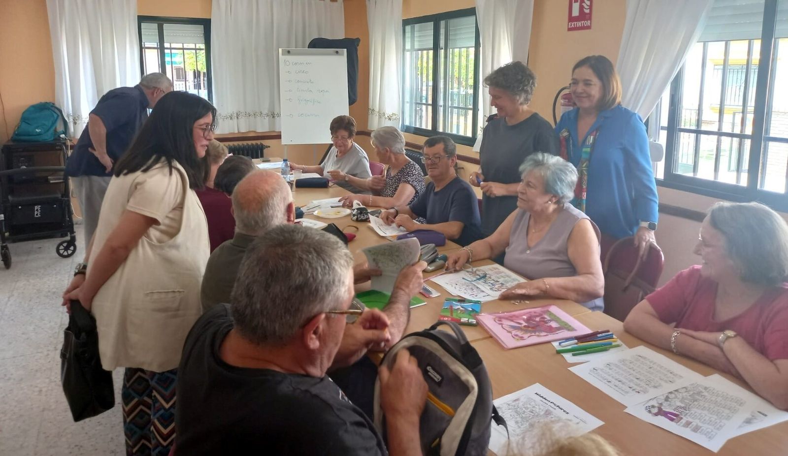 La Junta licita las obras de accesibilidad en ocho Centros de Participación Activa para mayores  de Sevilla
