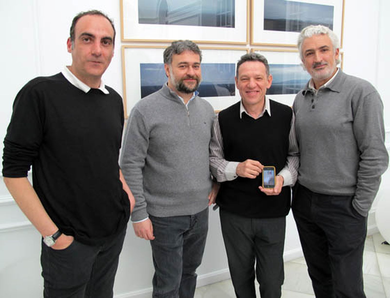 Los arquitectos Luis Enrique Díez Almeida, David Fernández Zamora y Arsenio Rica Cámara, con José Luis Álvarez-Ossorio, aparejador.

Foto: Victoria Ramírez