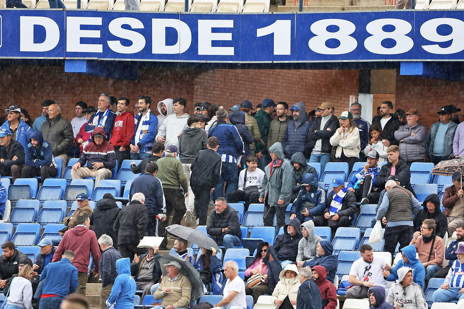 Búscate en el Nuevo Colombino en el Recreativo de Huelva vs Antequera