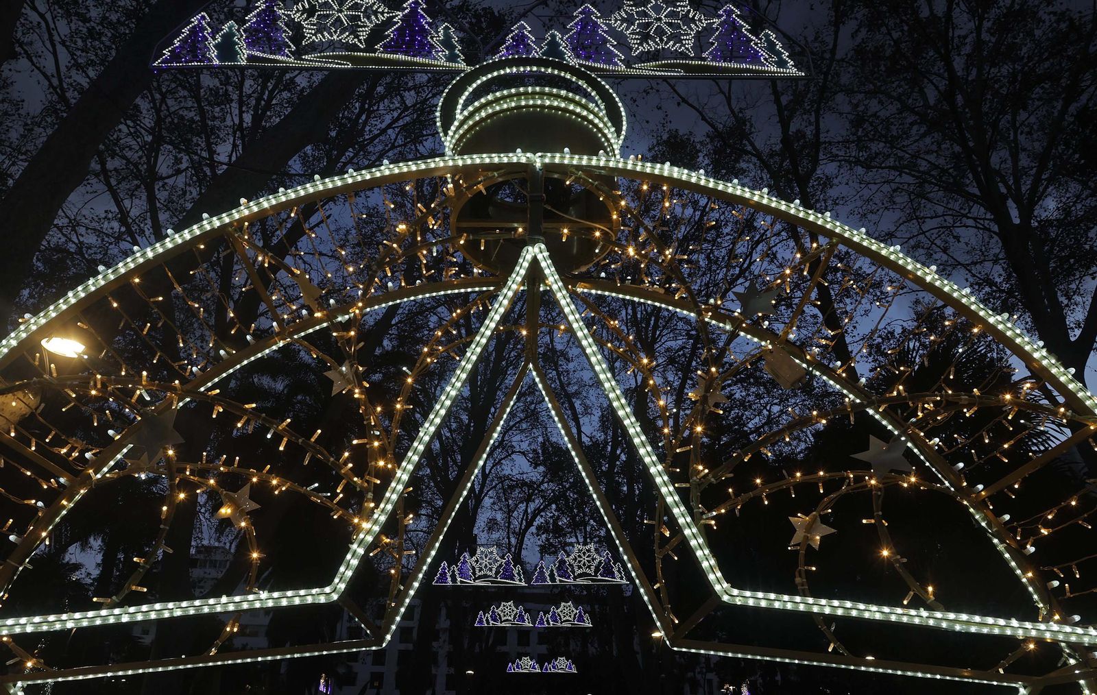 Las fotos del cantajuegos navideño en el Parque María Cristina de Algeciras