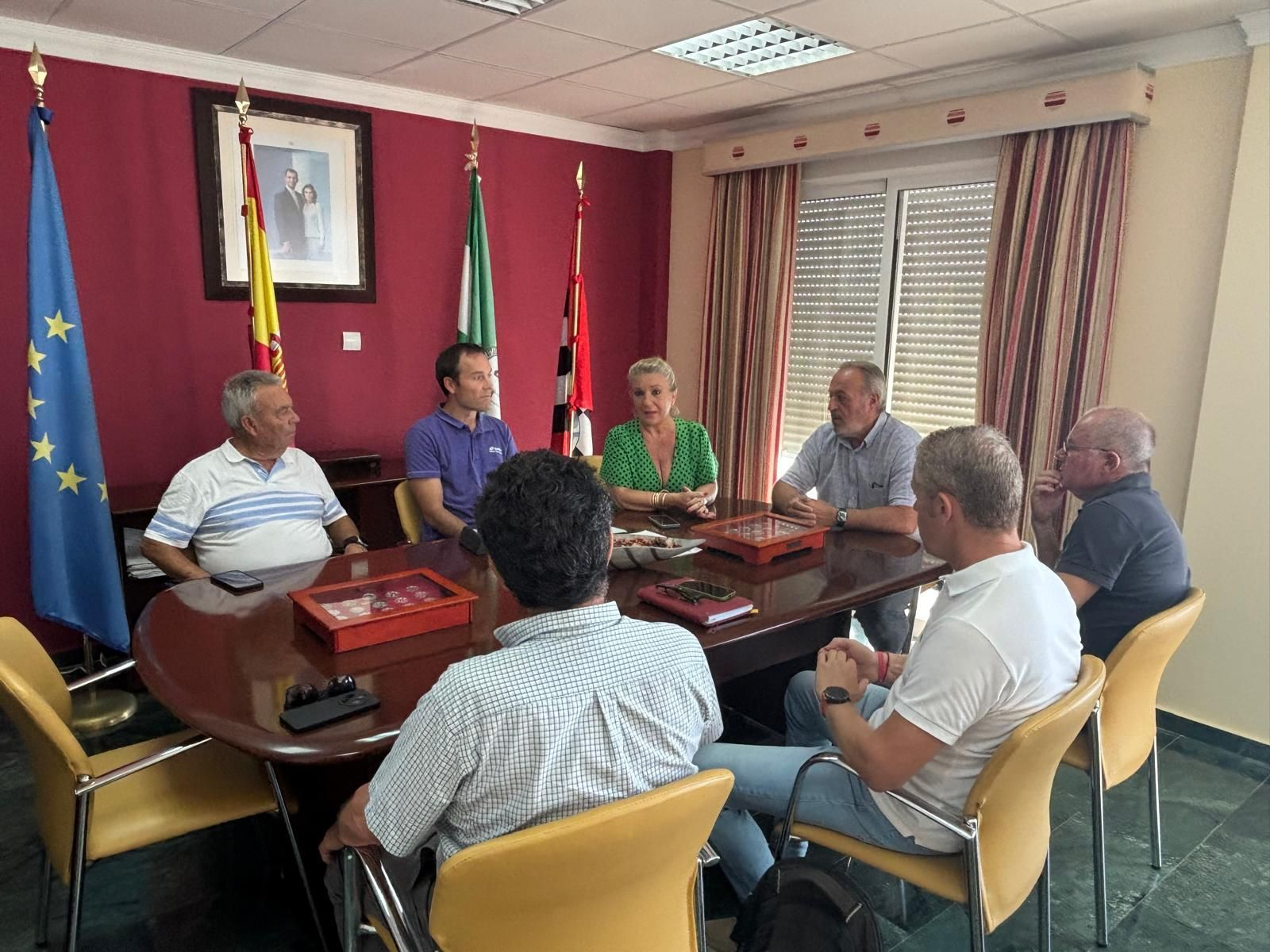 Imagen de una de las reuniones mantenidas para explicar el Plan Parra de la Junta de Andalucía