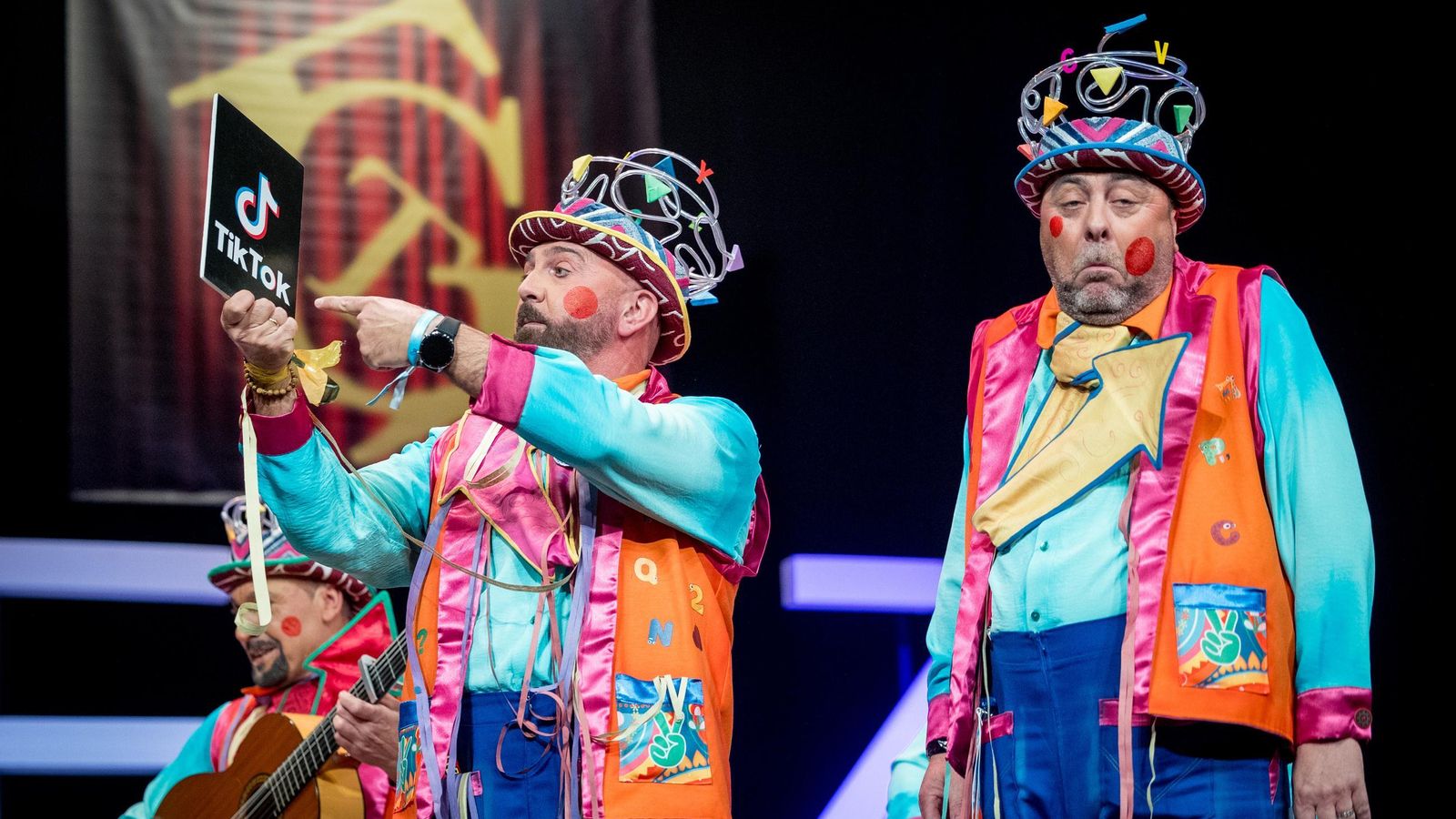 Búscate entre las mejores imágenes de la séptima sesión de cuartos de final del COAC 2025