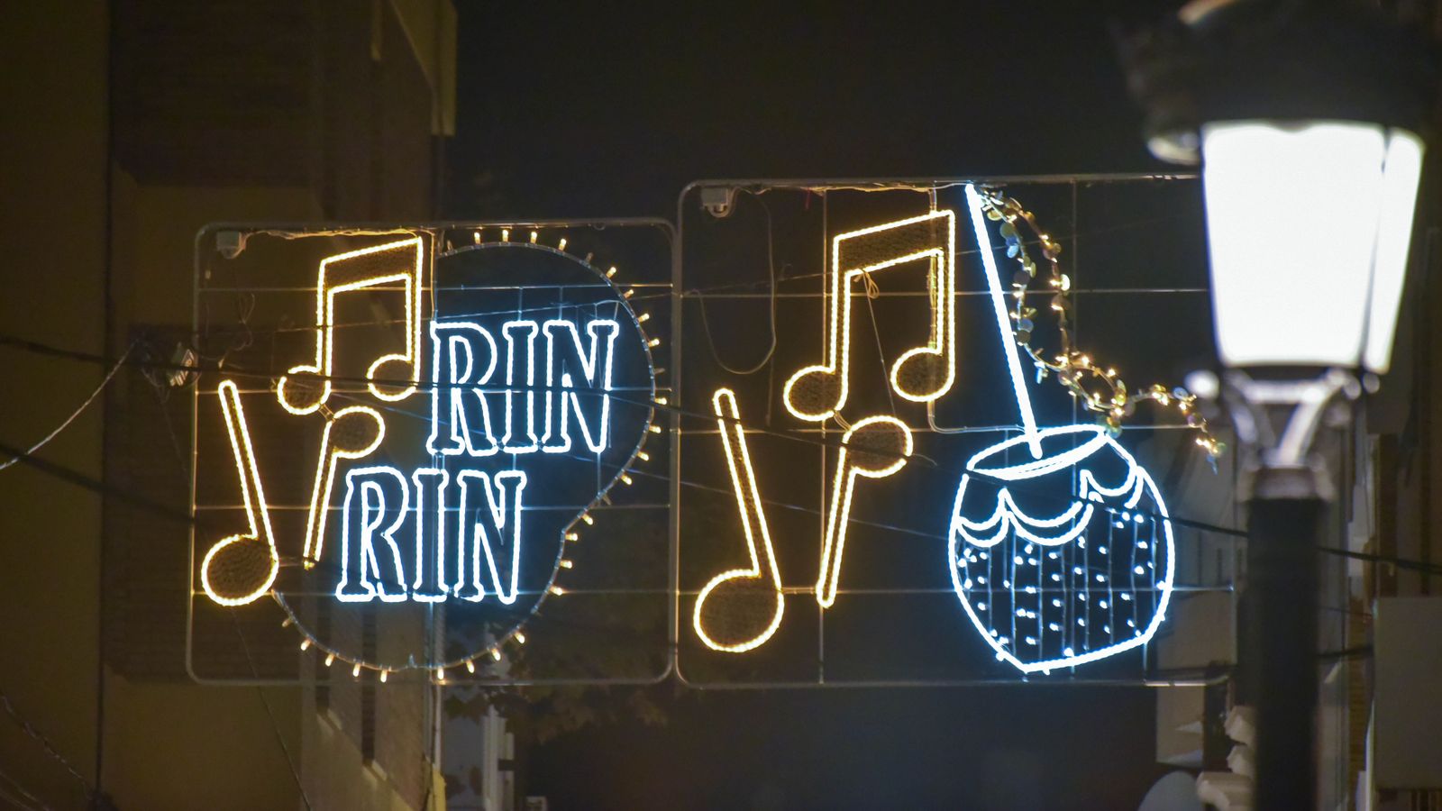 El encendido del alumbrado de Navidad en La Línea, en imágenes