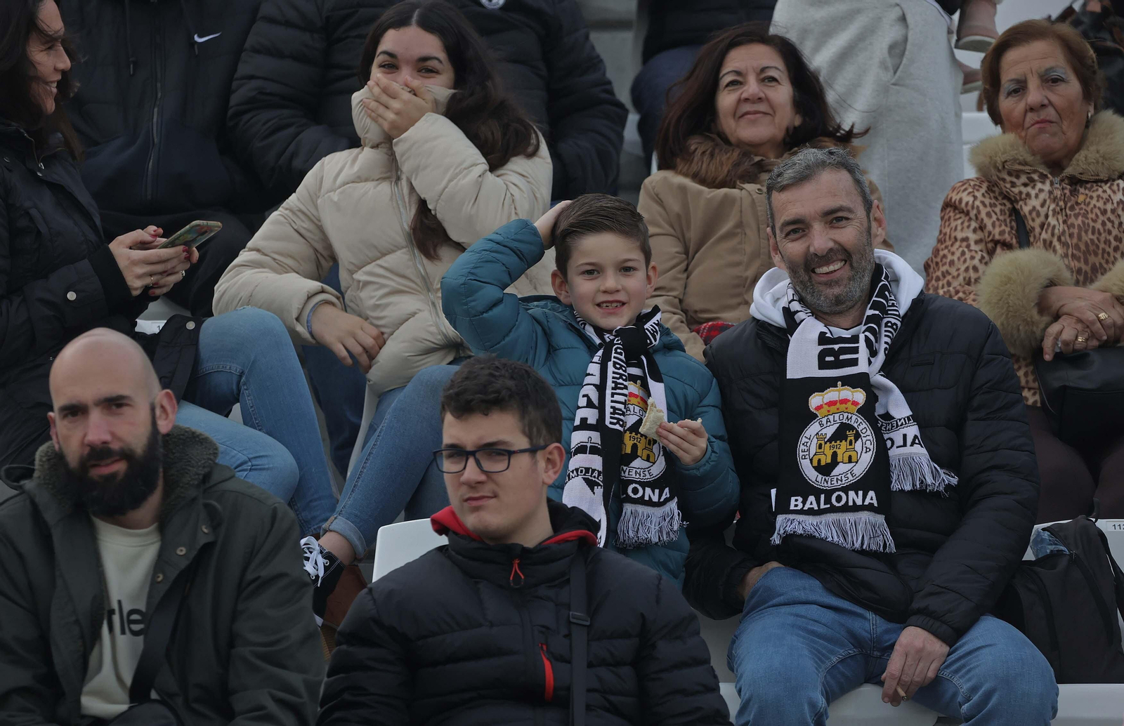 Búscate en el Ciudad de La Línea durante el Balona - Yeclano