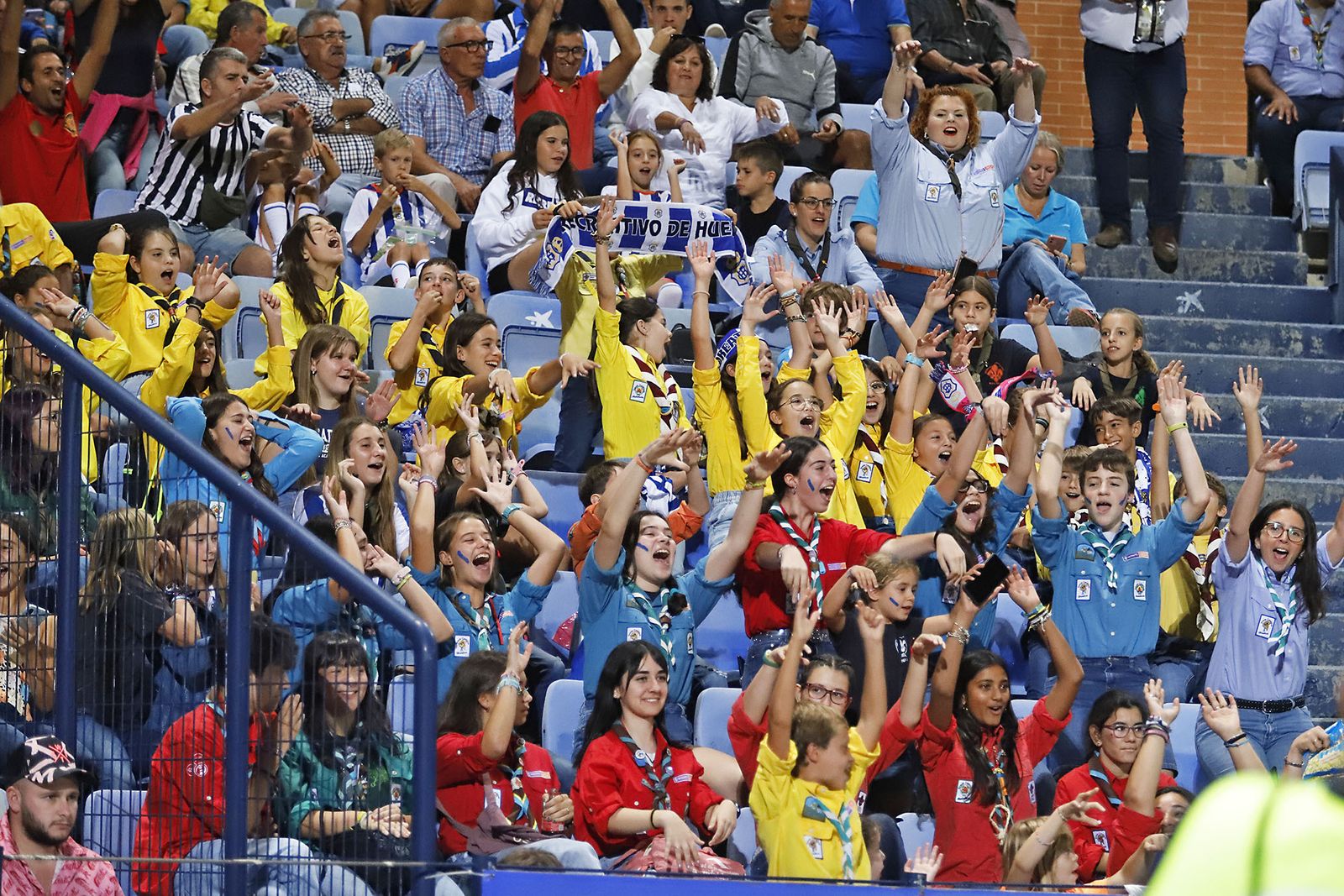 Imágenes del ambiente en el encuentro entre el Recreativo de Huelva y el CD Castellón