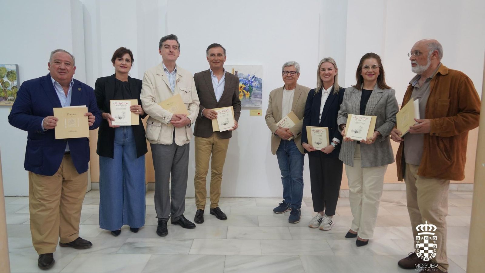 Asistentes a la presentación de la exposición y del libro. Asistentes a la presentación de la exposición y del libro.