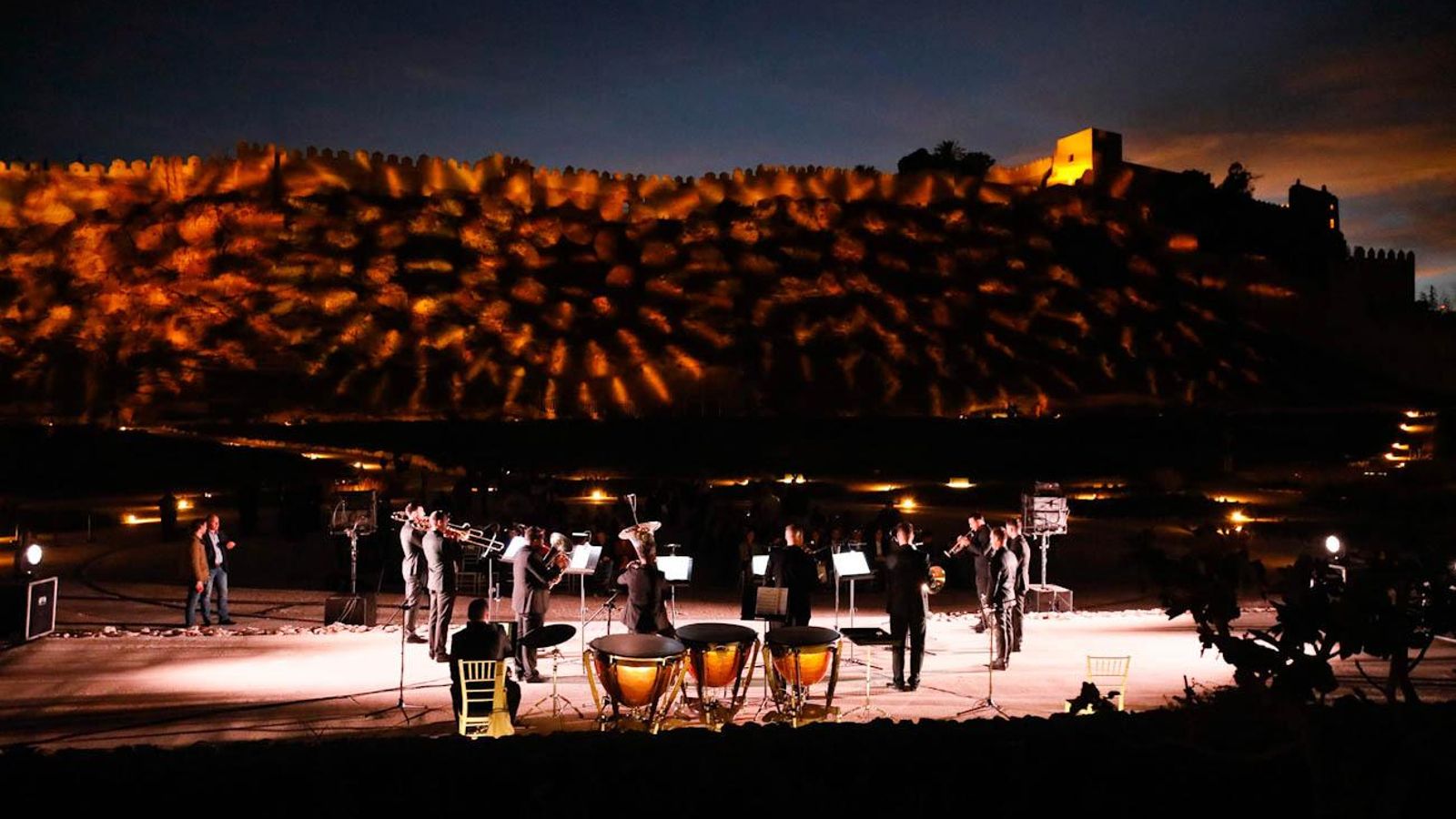 La inauguración ha contado con Ensemble de Metales de la OCAL y juego de luces