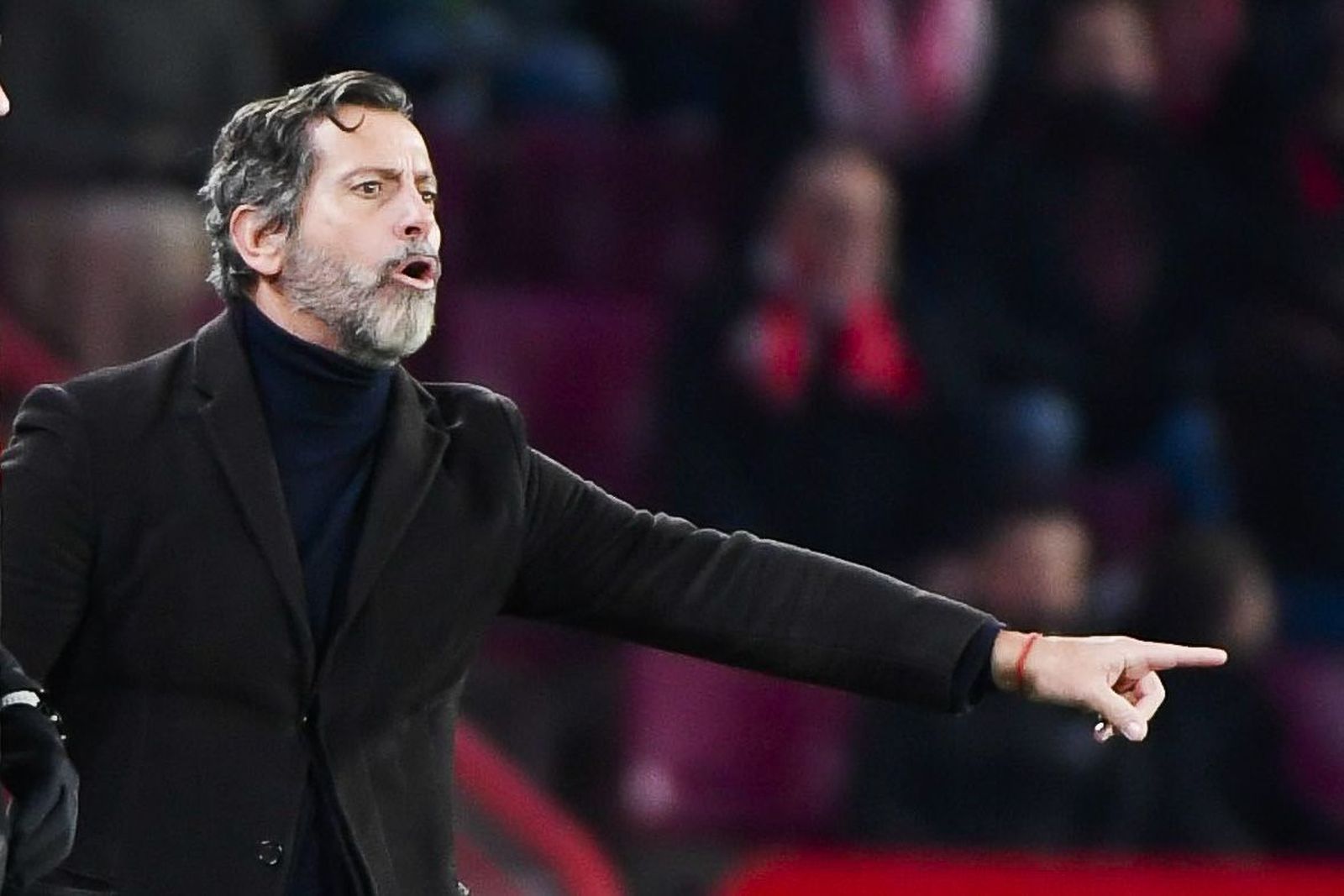 Quique Sánchez Flores durante el partido de la primera vuelta en Los Cármenes.