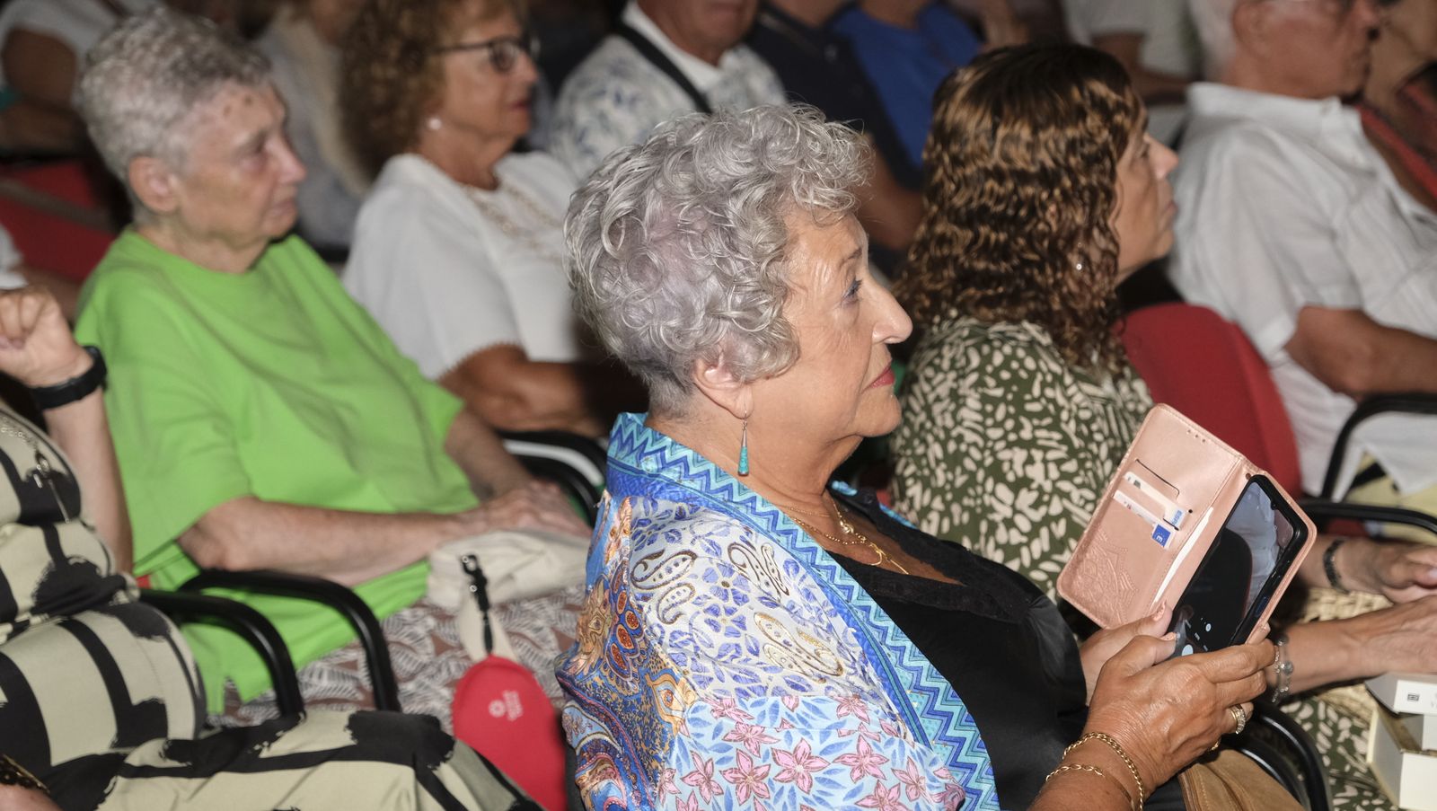 Imágenes de Diario de los Libros en Mojácar, con la escritora Julia Navarro