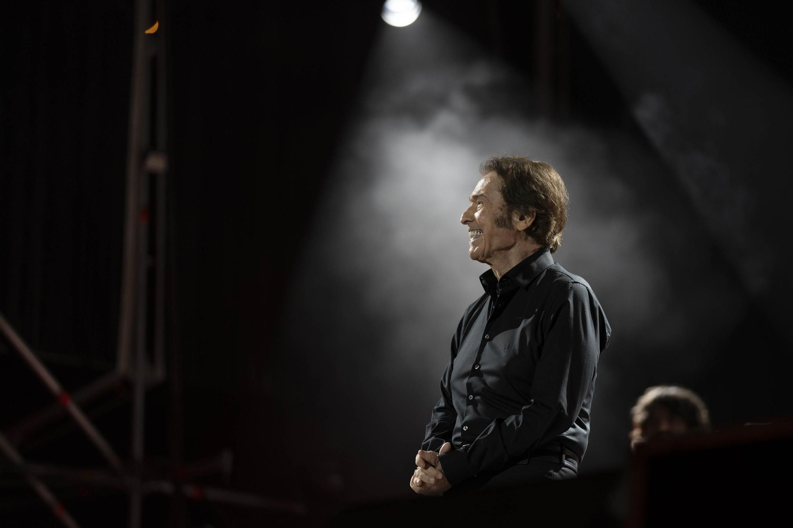 Las mejores imágenes del concierto de Raphael en la plaza de toros de Almería