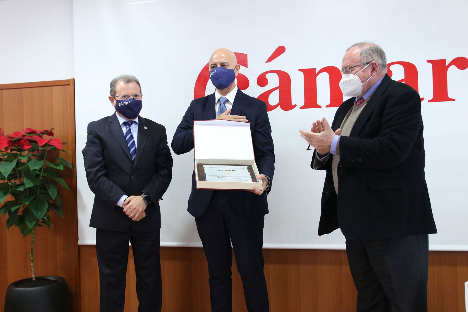 Fotogalería de la Medalla de Oro al Mérito Cameral a D. Diego Martínez Cano