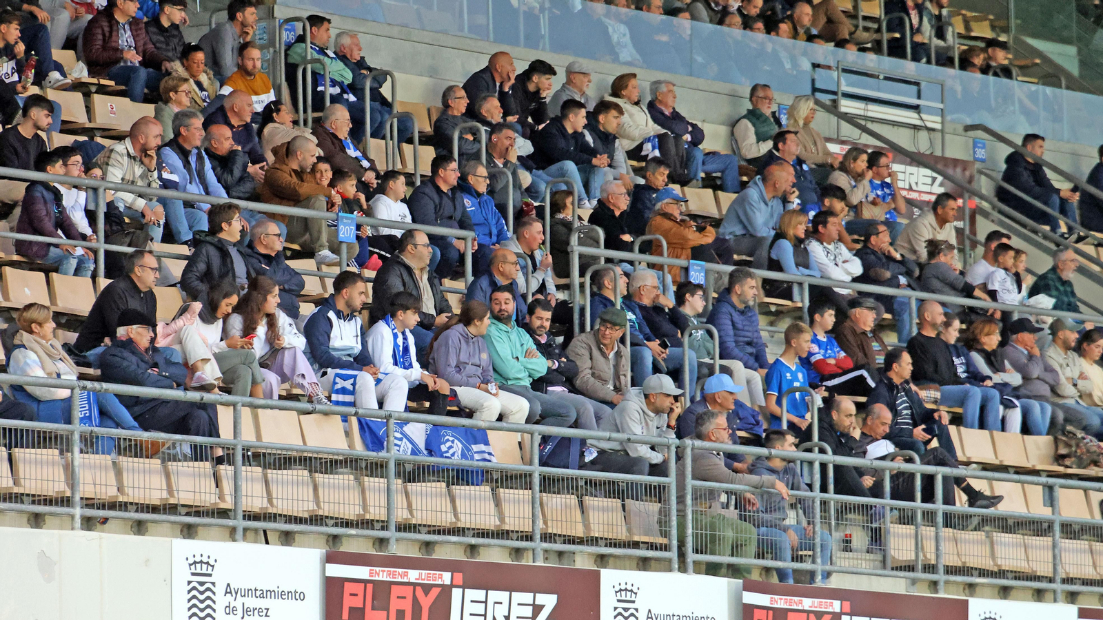 Búscate en el Xerez DFC - Ceuta B en el Municipal de Chapín en Jerez