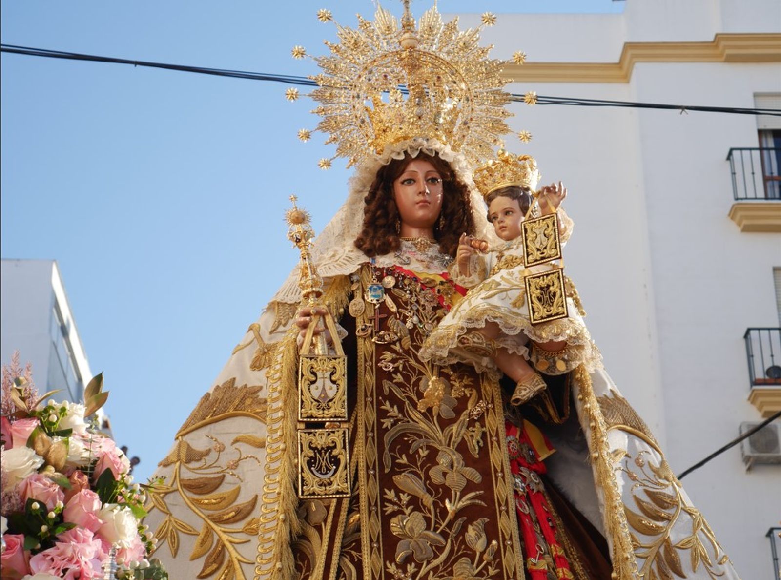 La procesión de la Virgen del Carmen, las imágenes a pie de calle