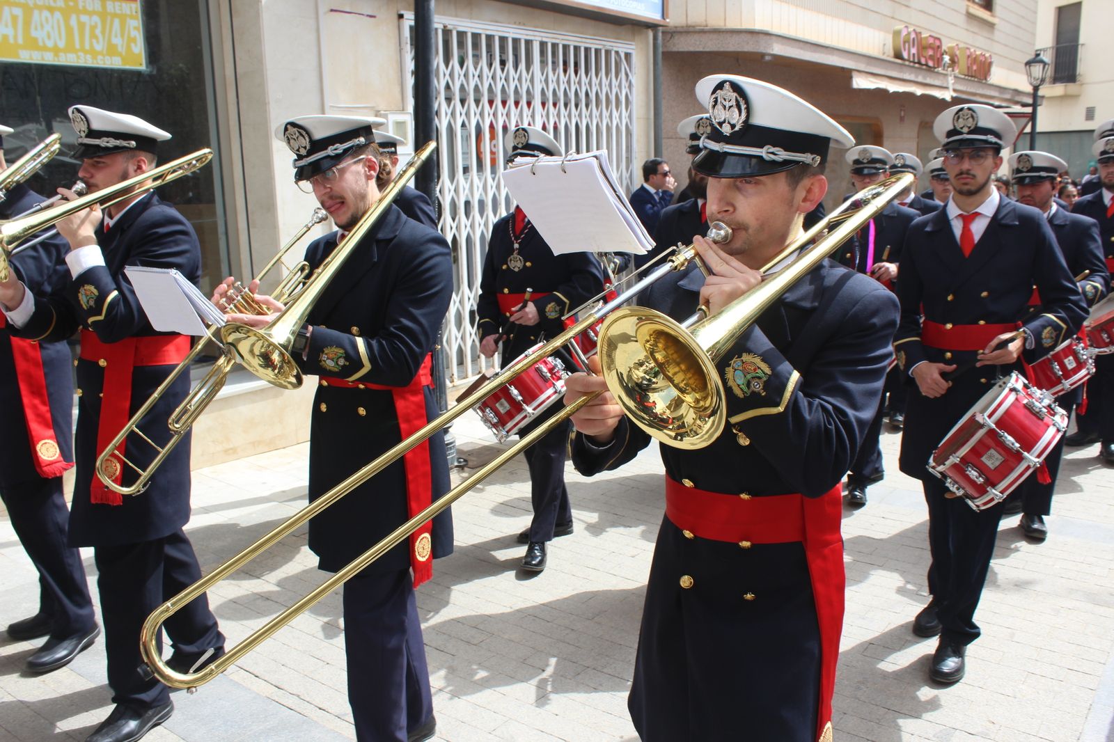Procesión de la Hermandad de Jesús en Vera, en imágenes