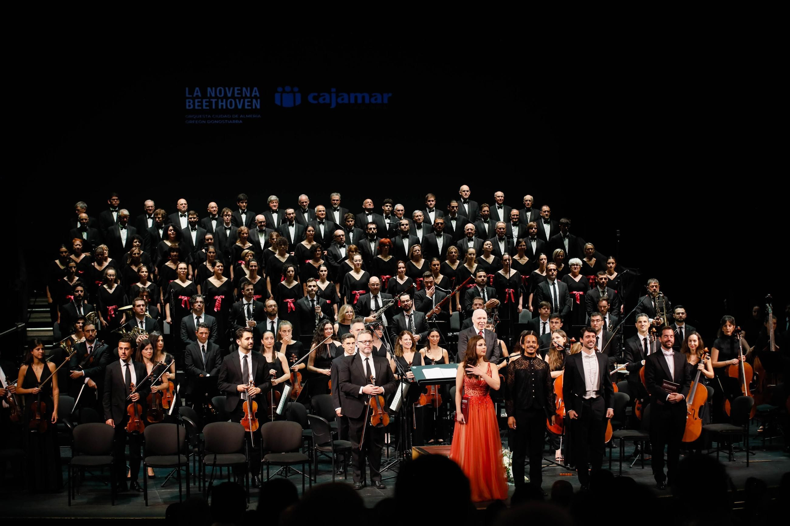 Imágenes de la novena Beethoven interpretado por la OCAL y Orfeón para Cajamar