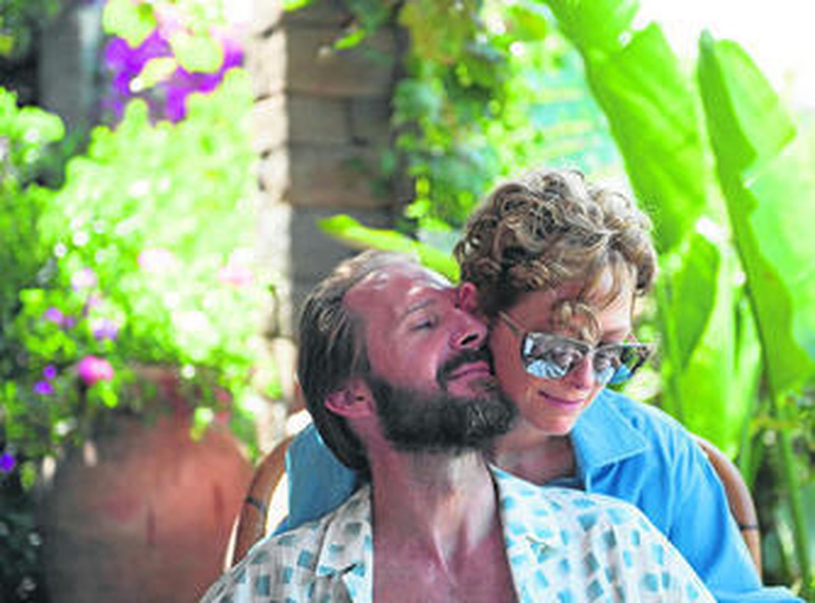 Ralph Fiennes y Tilda Swinton destacan en el cuarteto de protagonistas de 'Cegados por el sol'.